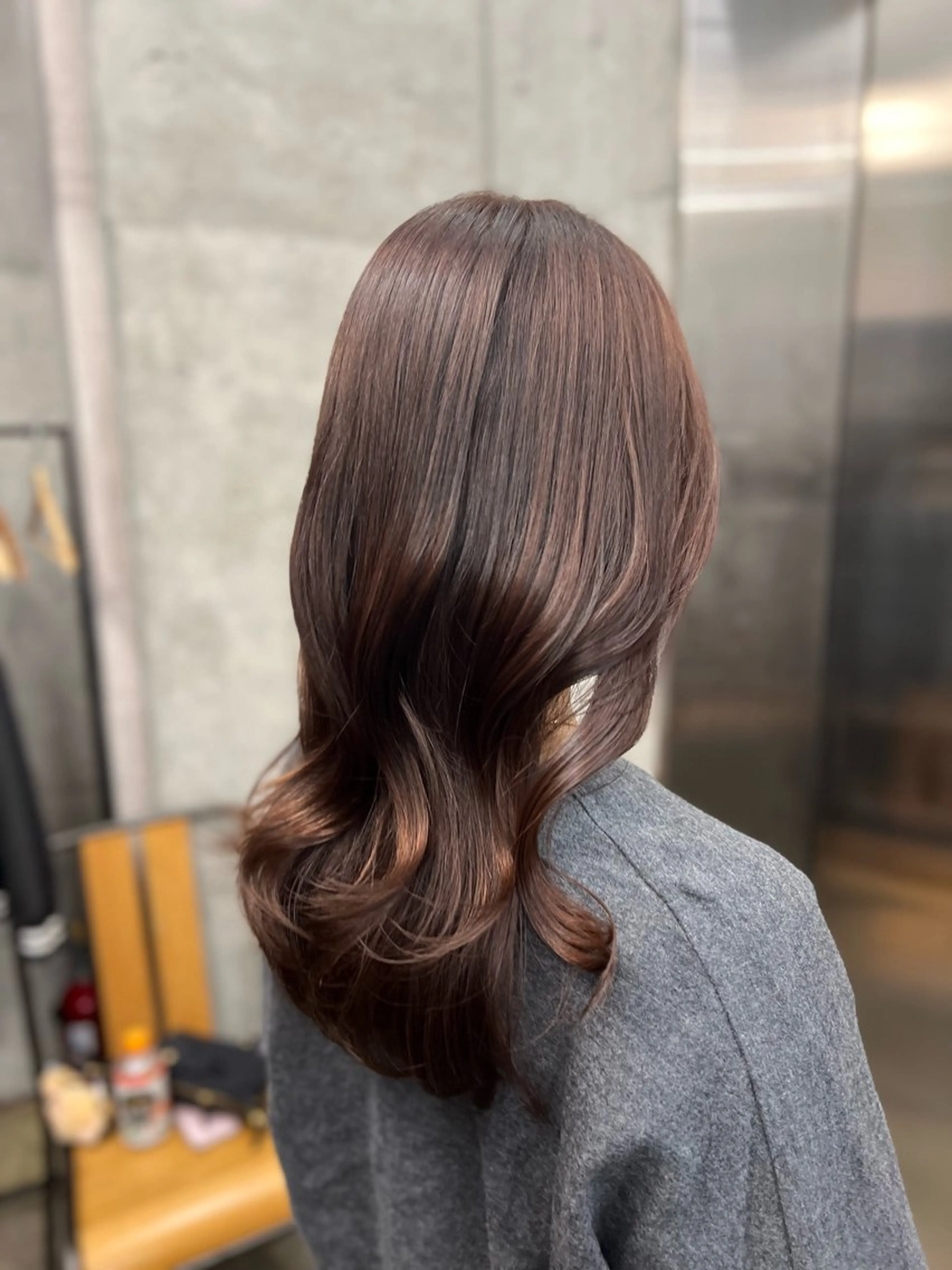 ロング カラー 透明感カラー オレンジ ヘアカラー トリートメント AIN.ANLY 明治神宮前所属・ムツキ/品のある 艶カラー/縮毛矯正のヘアスタイル