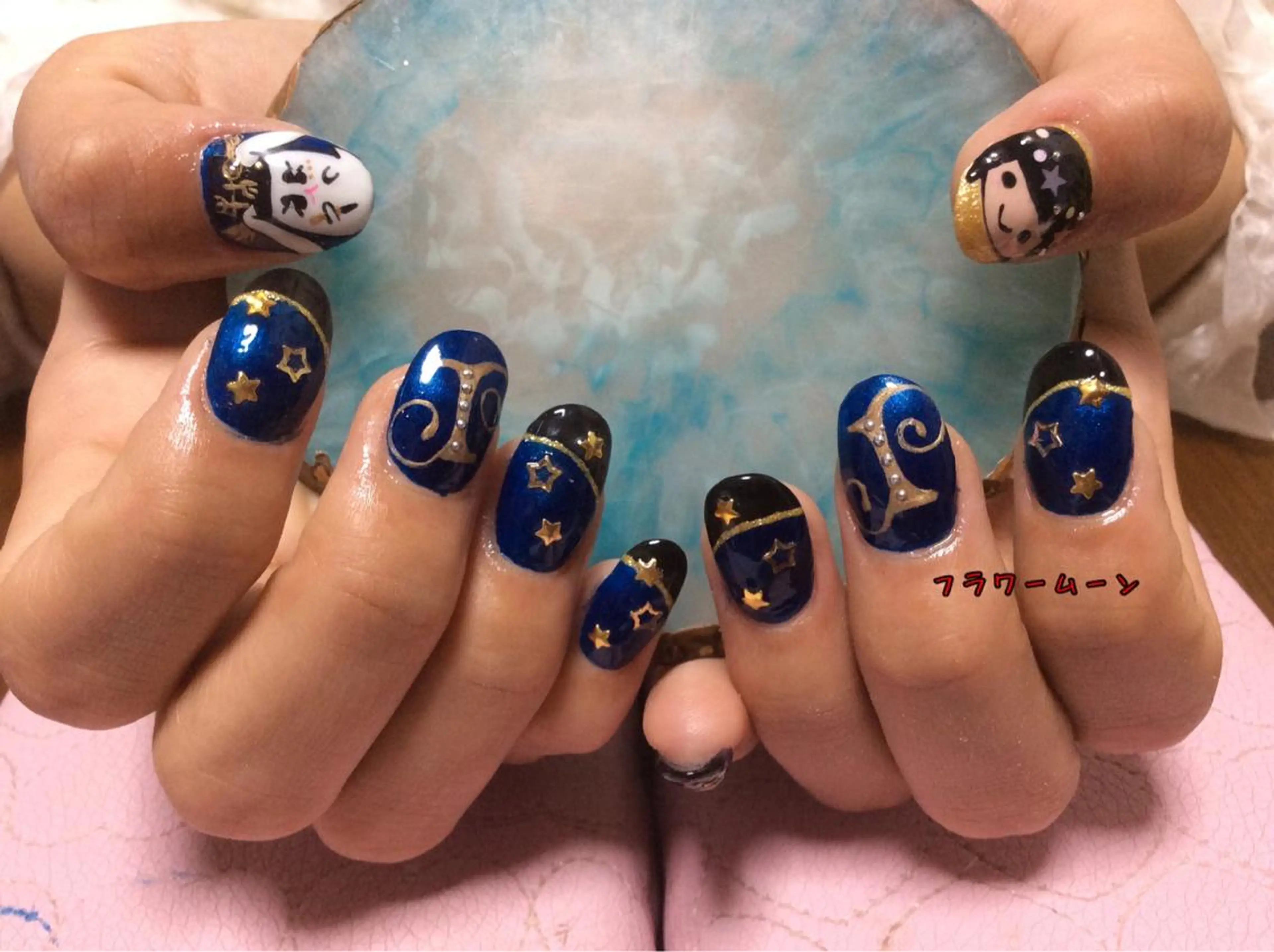 ネイル フラワー ムーンのネイルデザイン