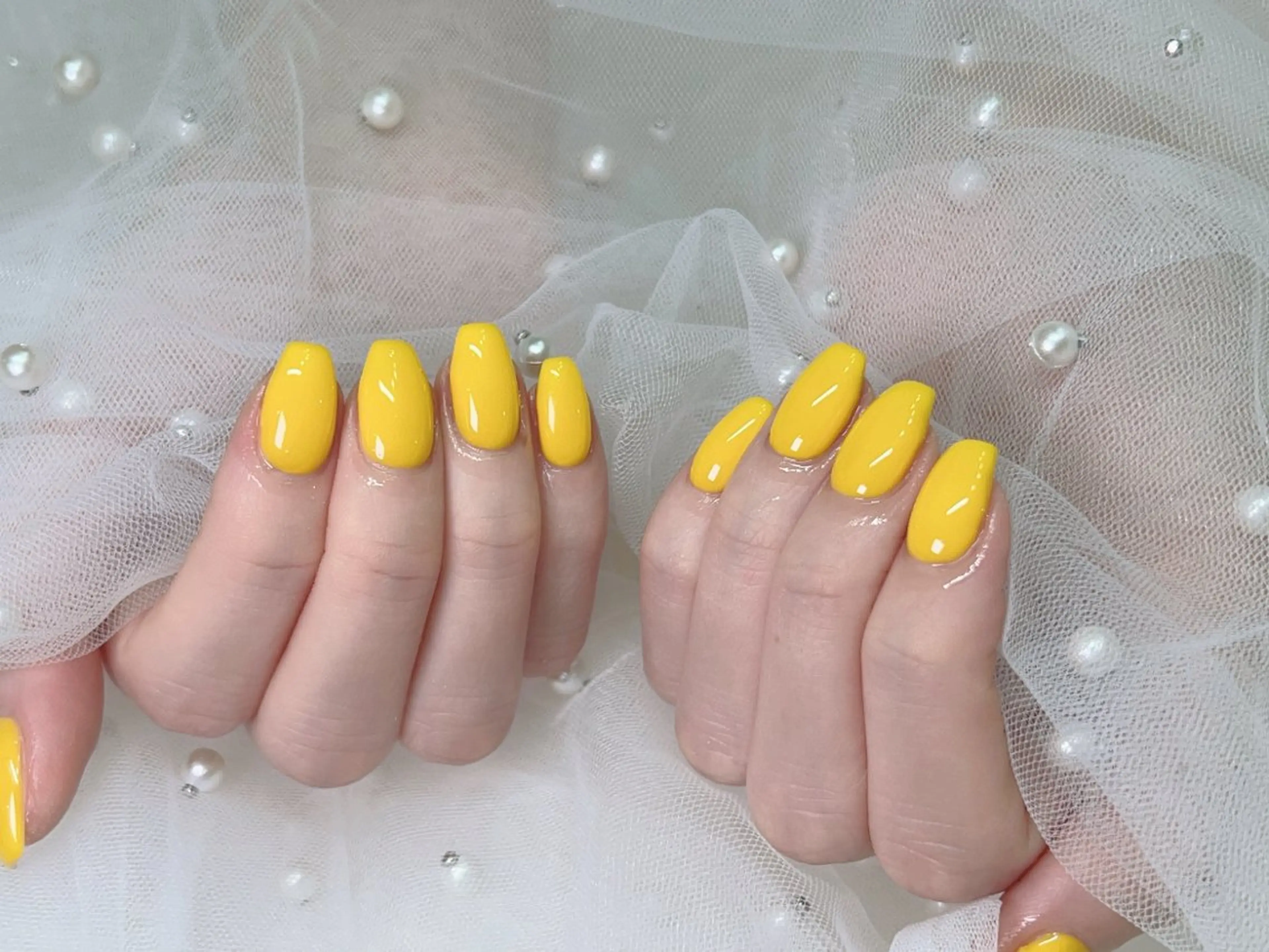 ネイル 黄色 ハンドネイル Nail salon CELEBRAILのネイルデザイン