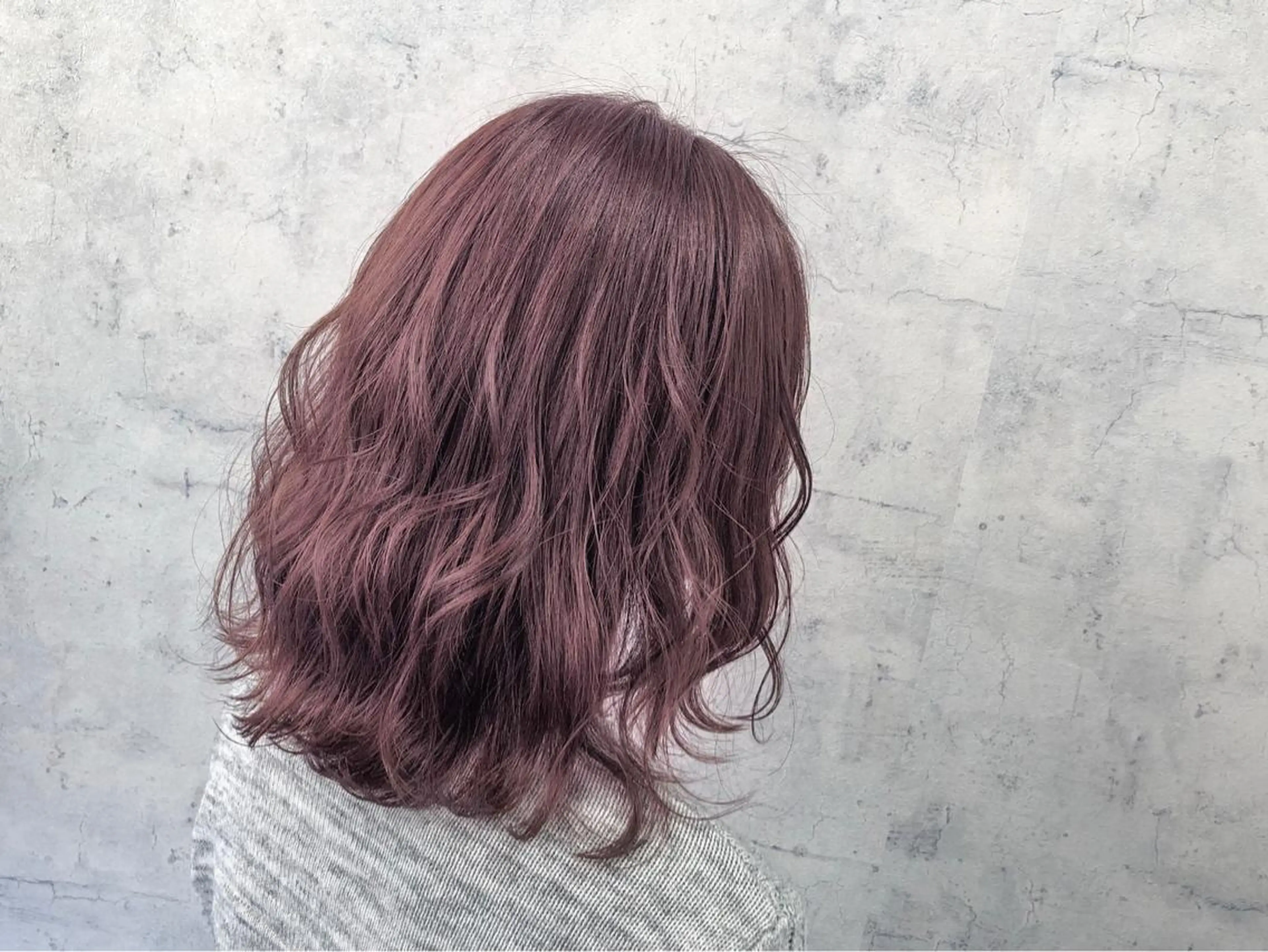 ミディアム カラー salowin郡山所属・佐藤 結花のヘアスタイル