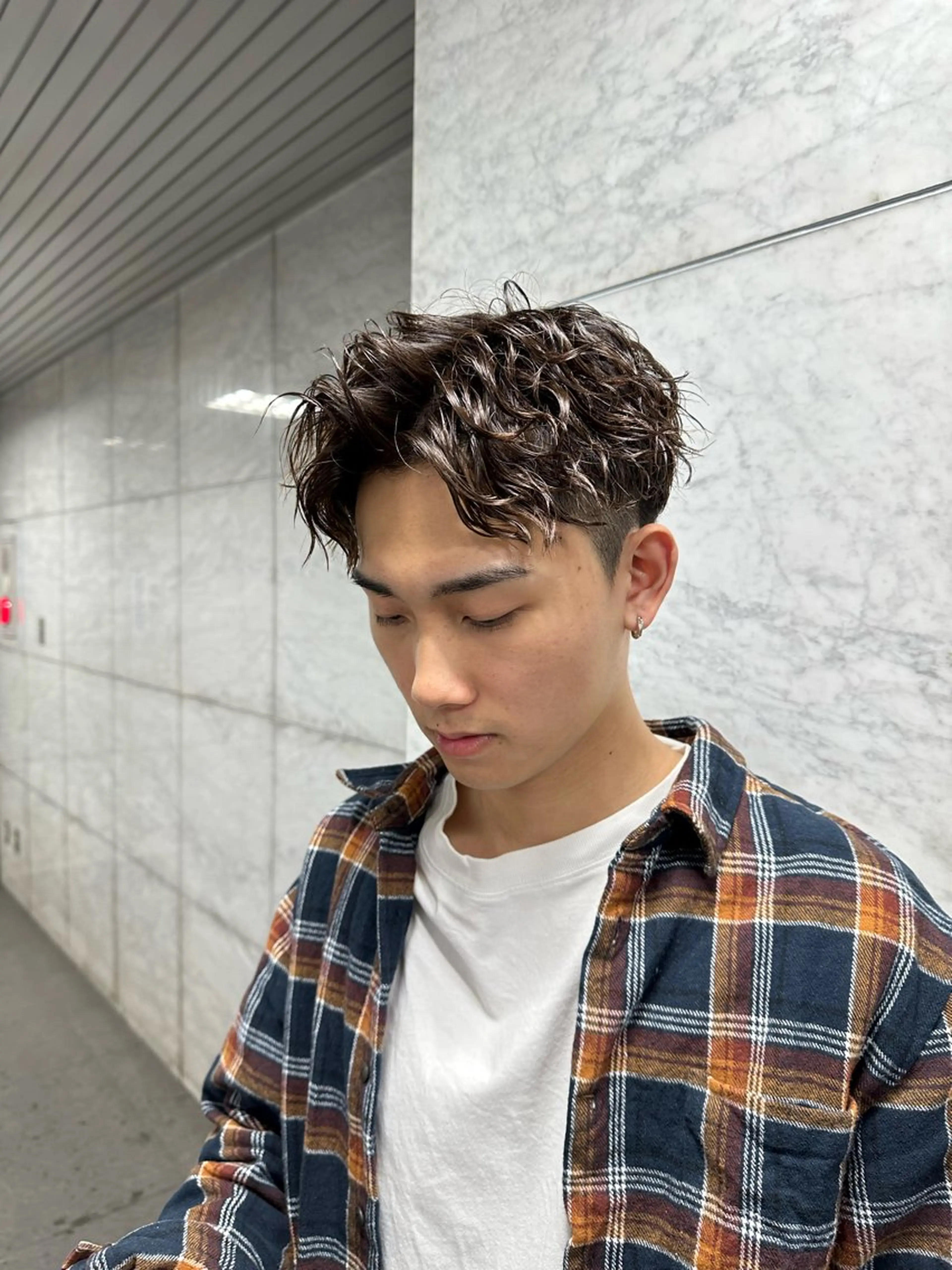 パーマ メンズ フェザーパーマメンズ ツイスパ京都駅前のヘアスタイル