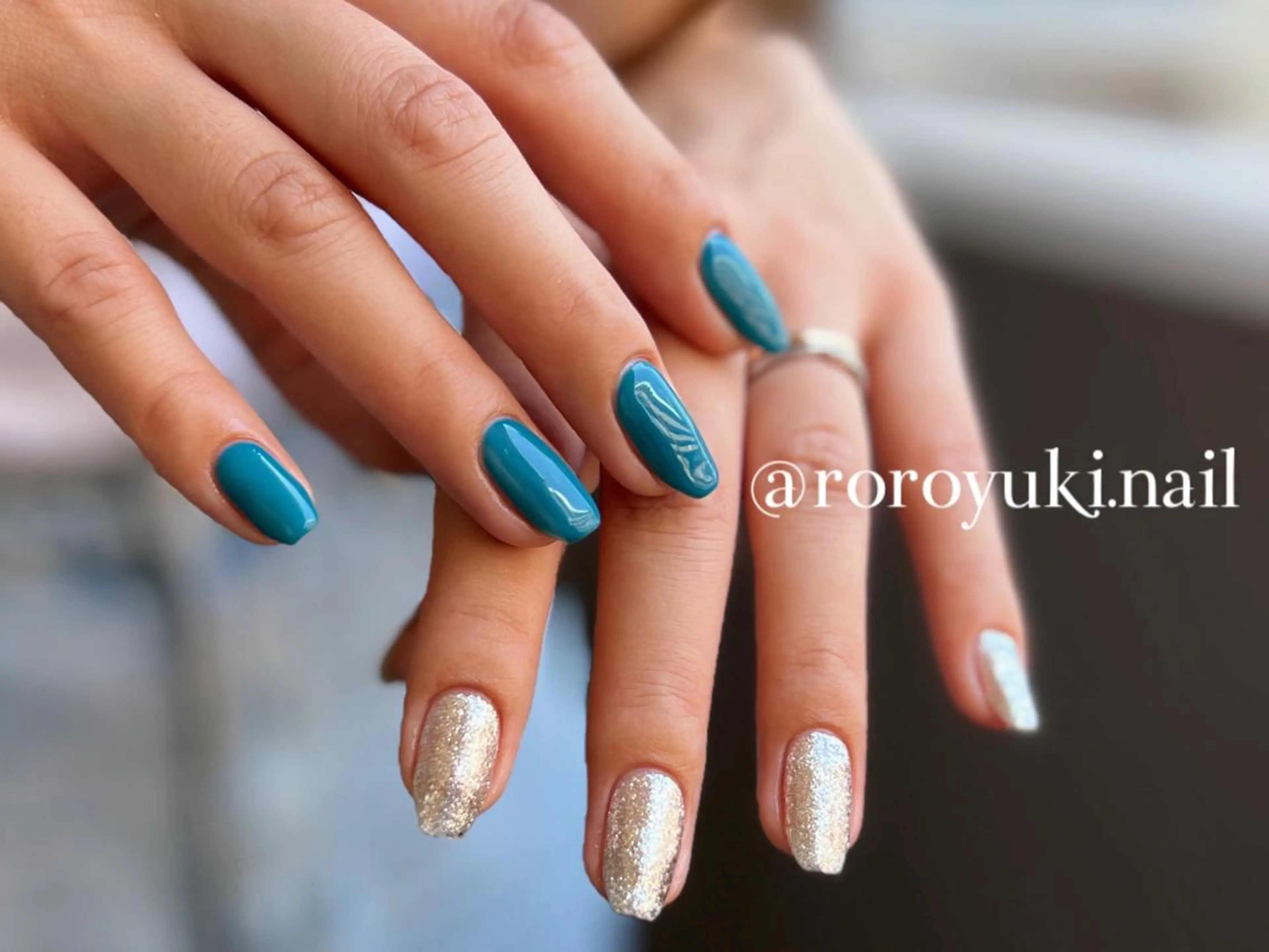 当日予約限定　ワンカラー ラメグラネイル ※オフ込みの写真