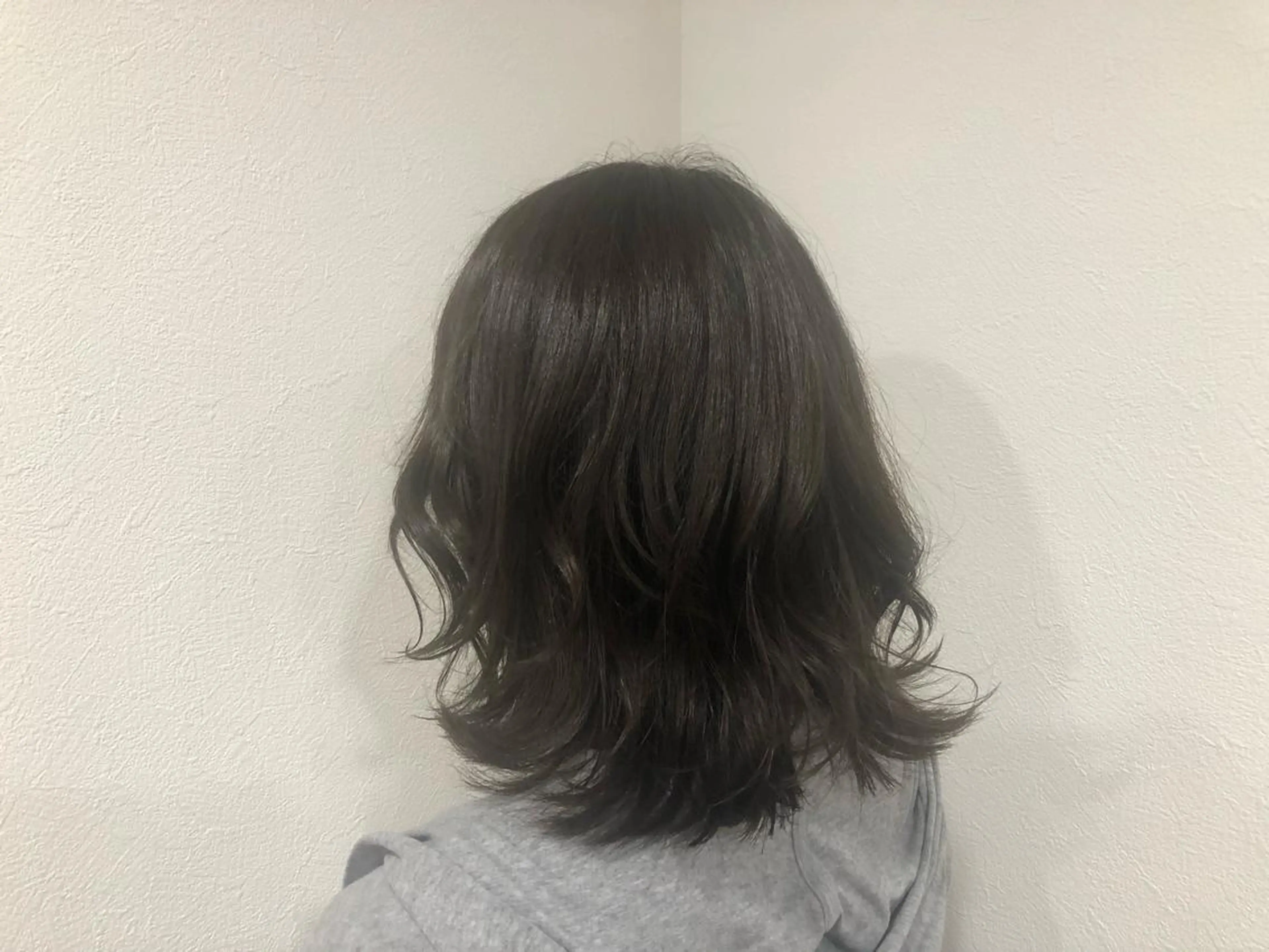 ミディアム カット ヘアカラー 時末侑実 桜井駅のヘアスタイル