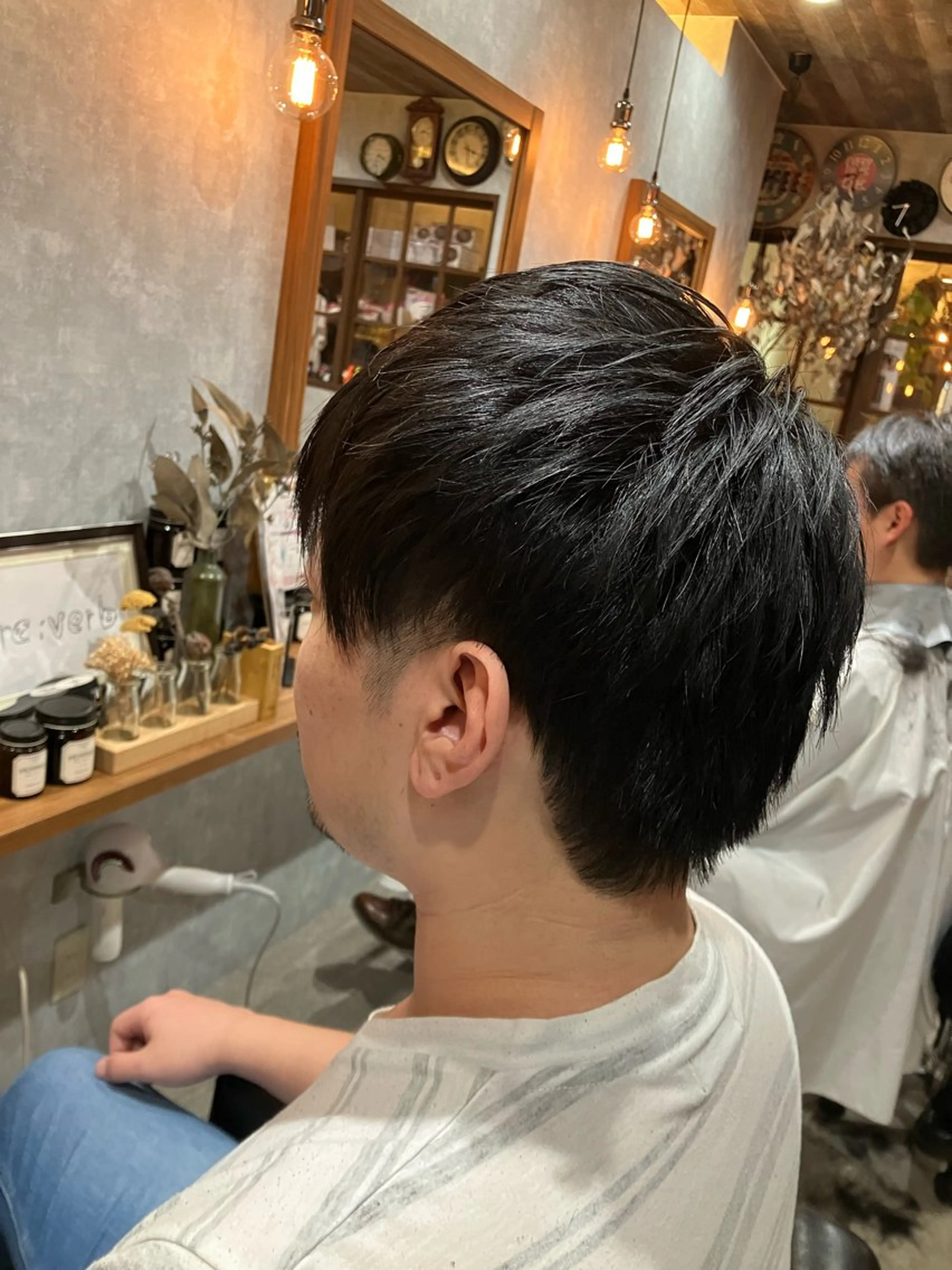 メンズ CAFE and HAIR SALON re:verb所属・今枝莉菜 上品なツヤカラーのヘアスタイル