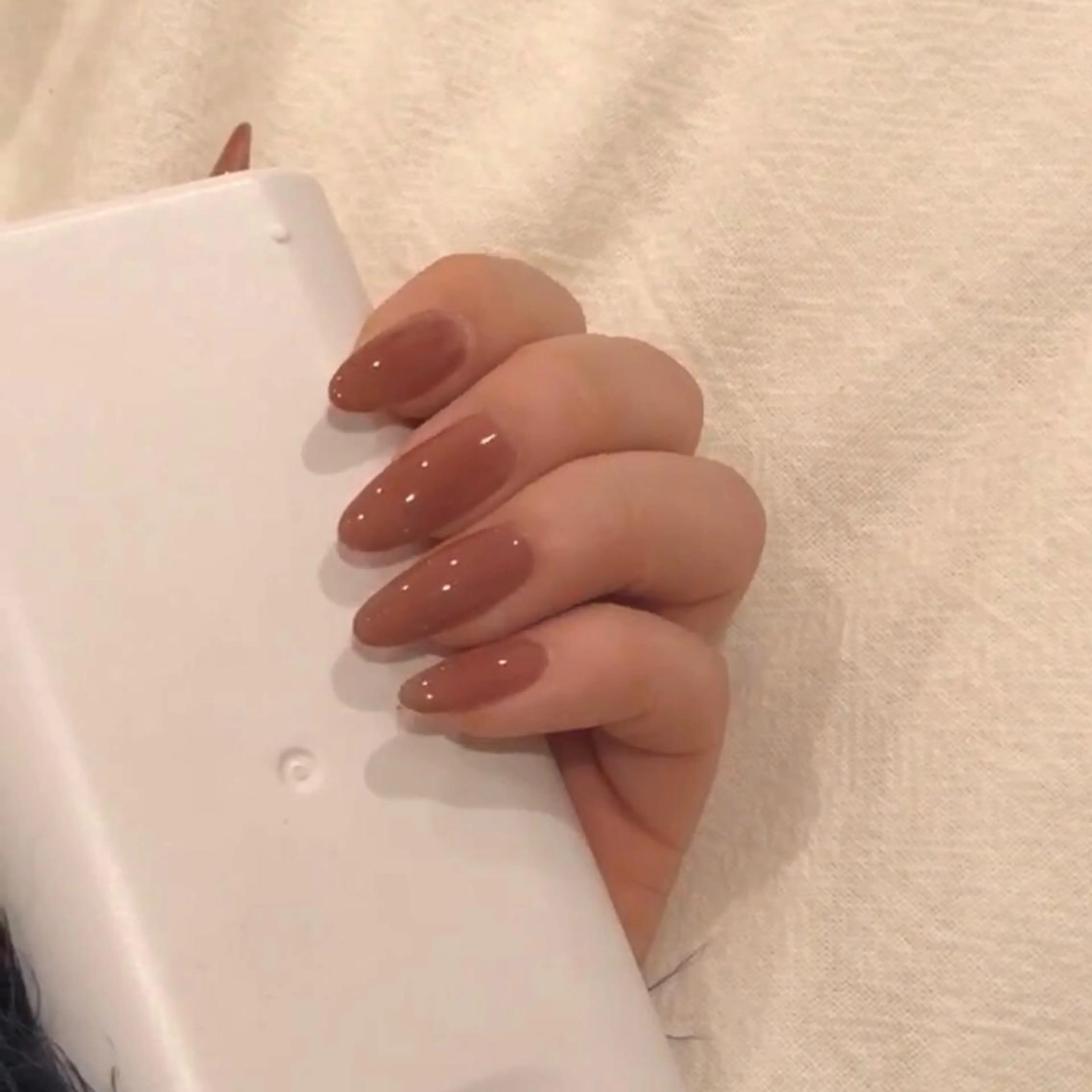 ロング ネイル ワンカラーネイル ハンドネイル T. Kasumiのネイルデザイン