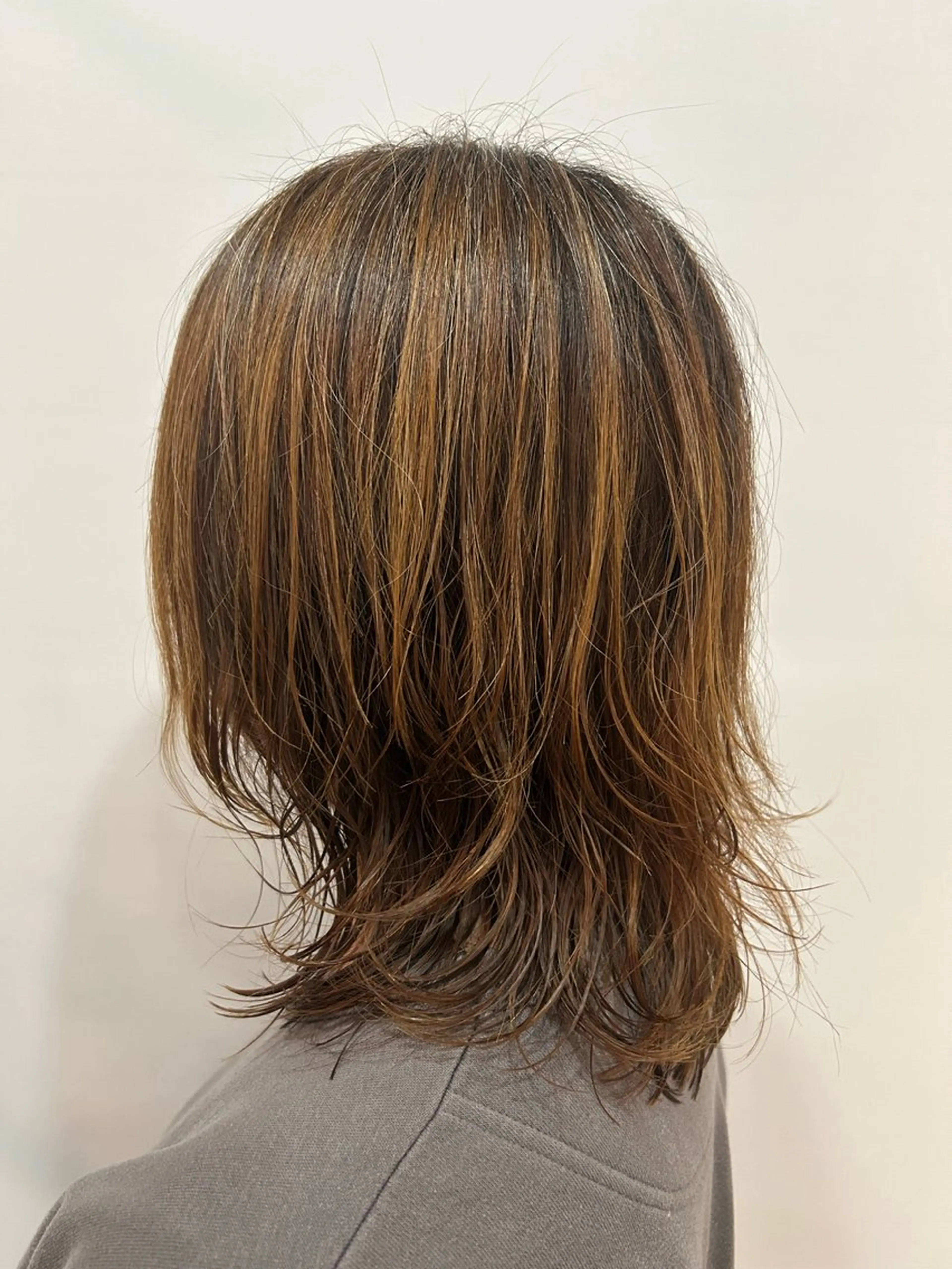 ミディアム ミディアムパーマ カット パーマ 蓑屋 香心のヘアスタイル