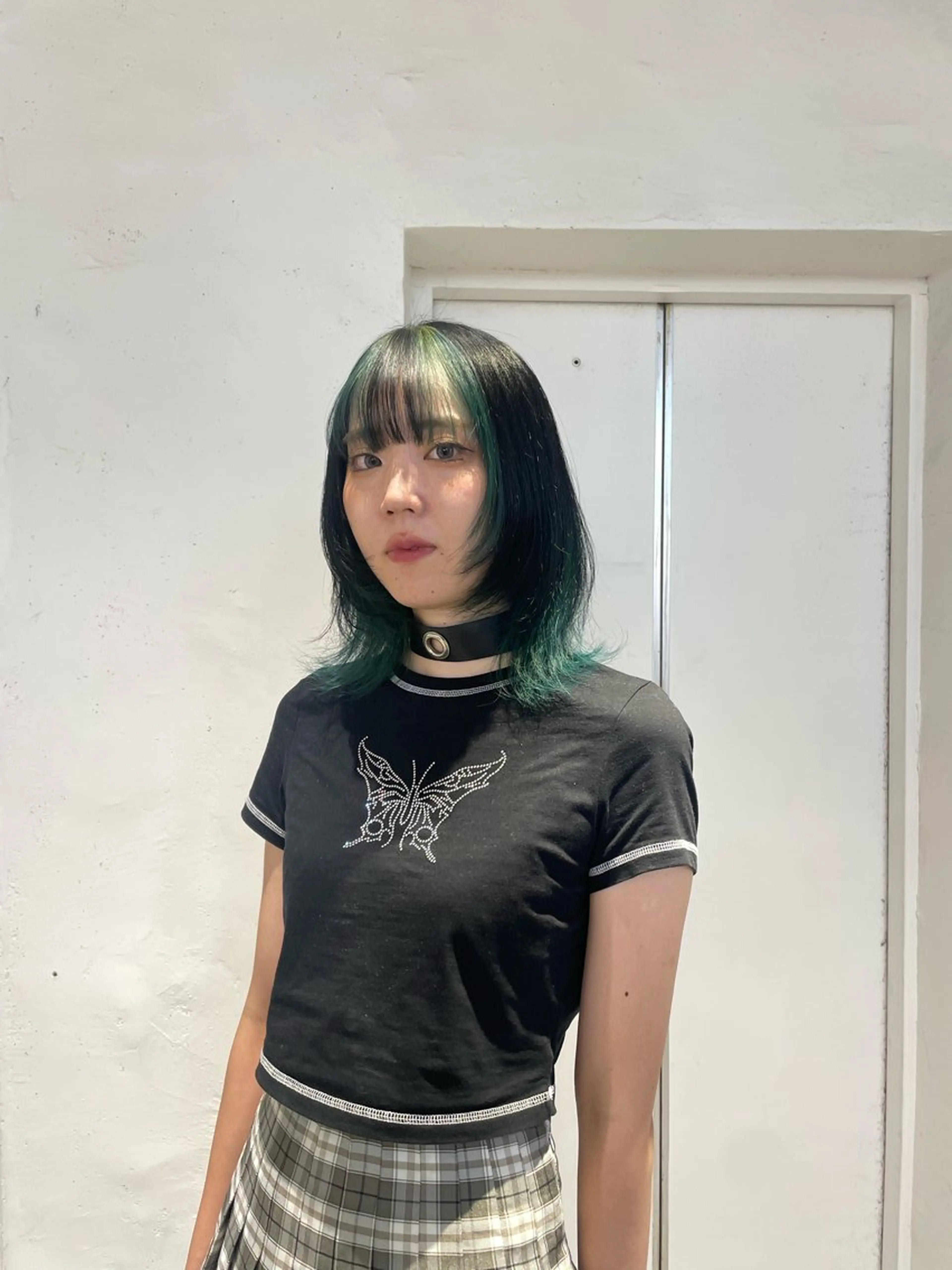 ミディアム カラー ヘアカラー 🌟暖色系ハイトーン 🌟AIのヘアスタイル