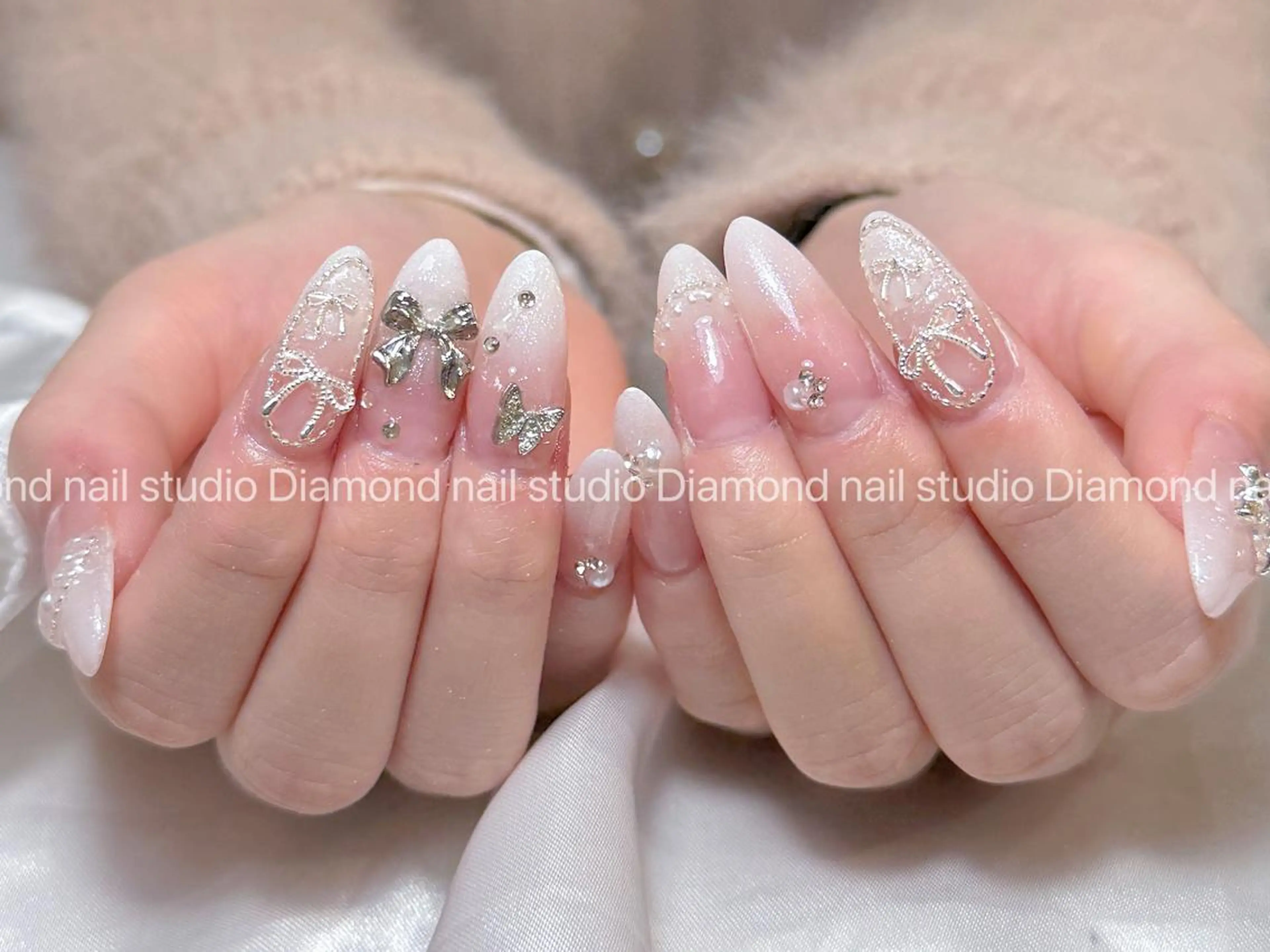 ネイル ハンドネイル ハンドケア Mio ⛱のネイルデザイン