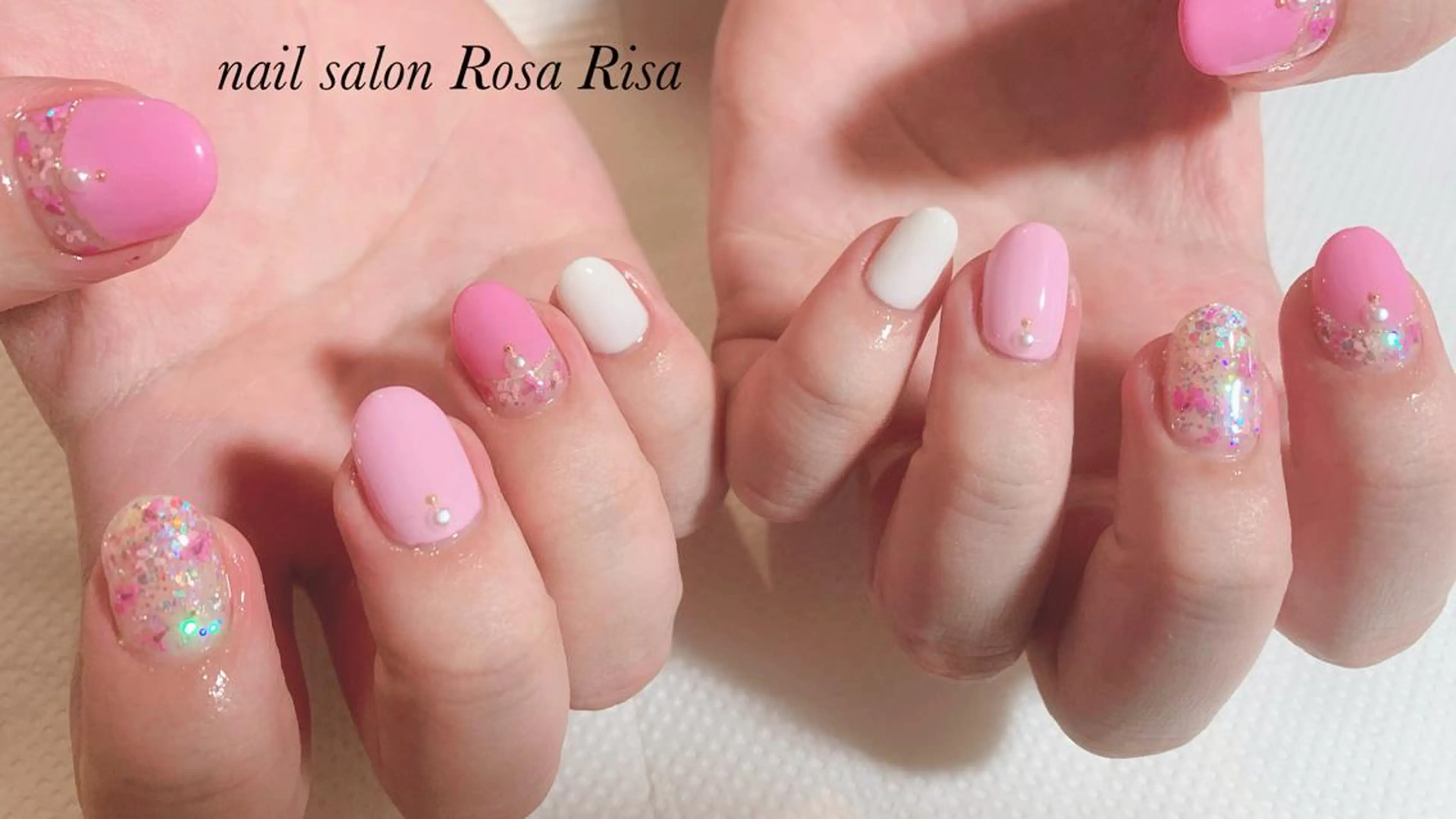 ショート ネイル ピンク ハンドネイル ネイルスタジオ シェイクユアハンズのネイルデザイン