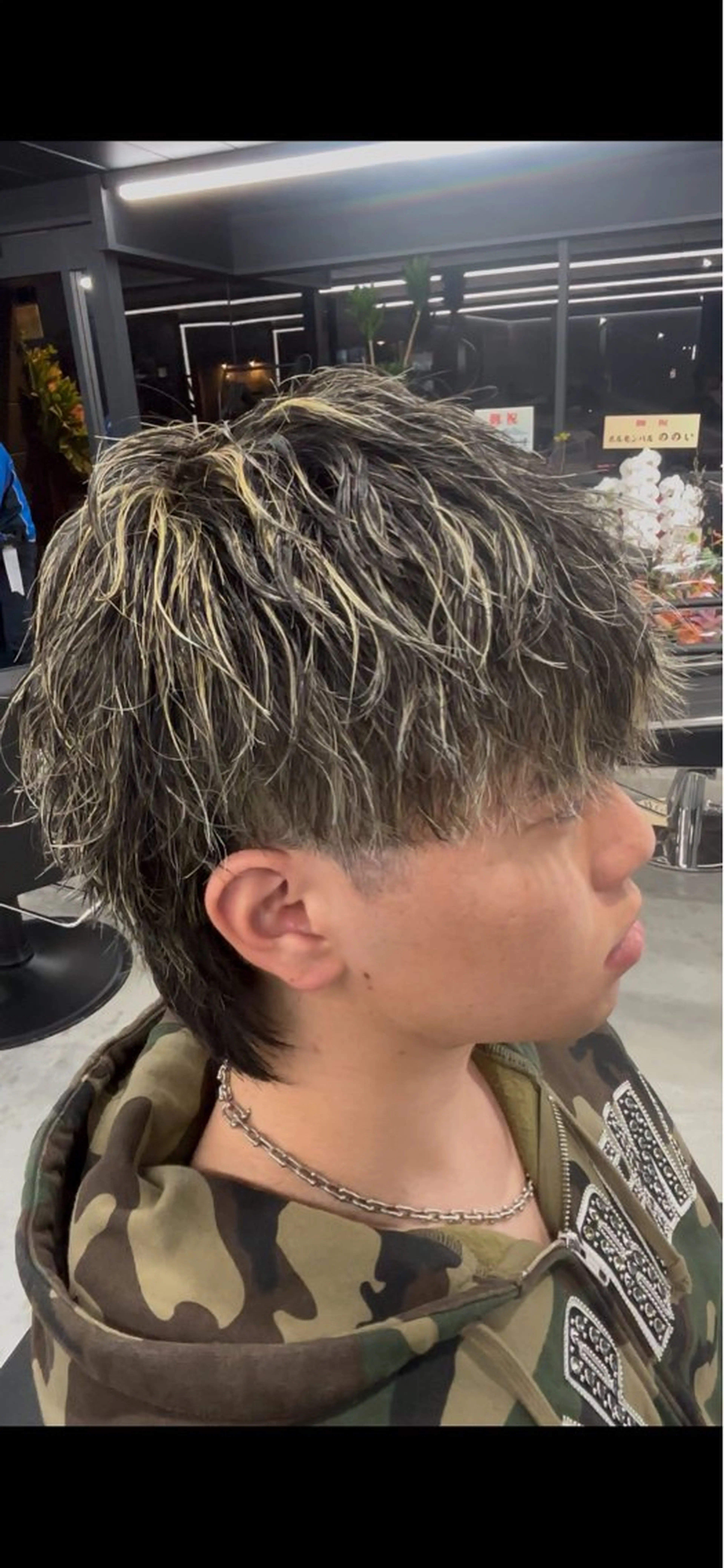 メンズ メンズハイライト メンズメッシュ カット メンズベッロ所属・渡邉 匠のヘアスタイル