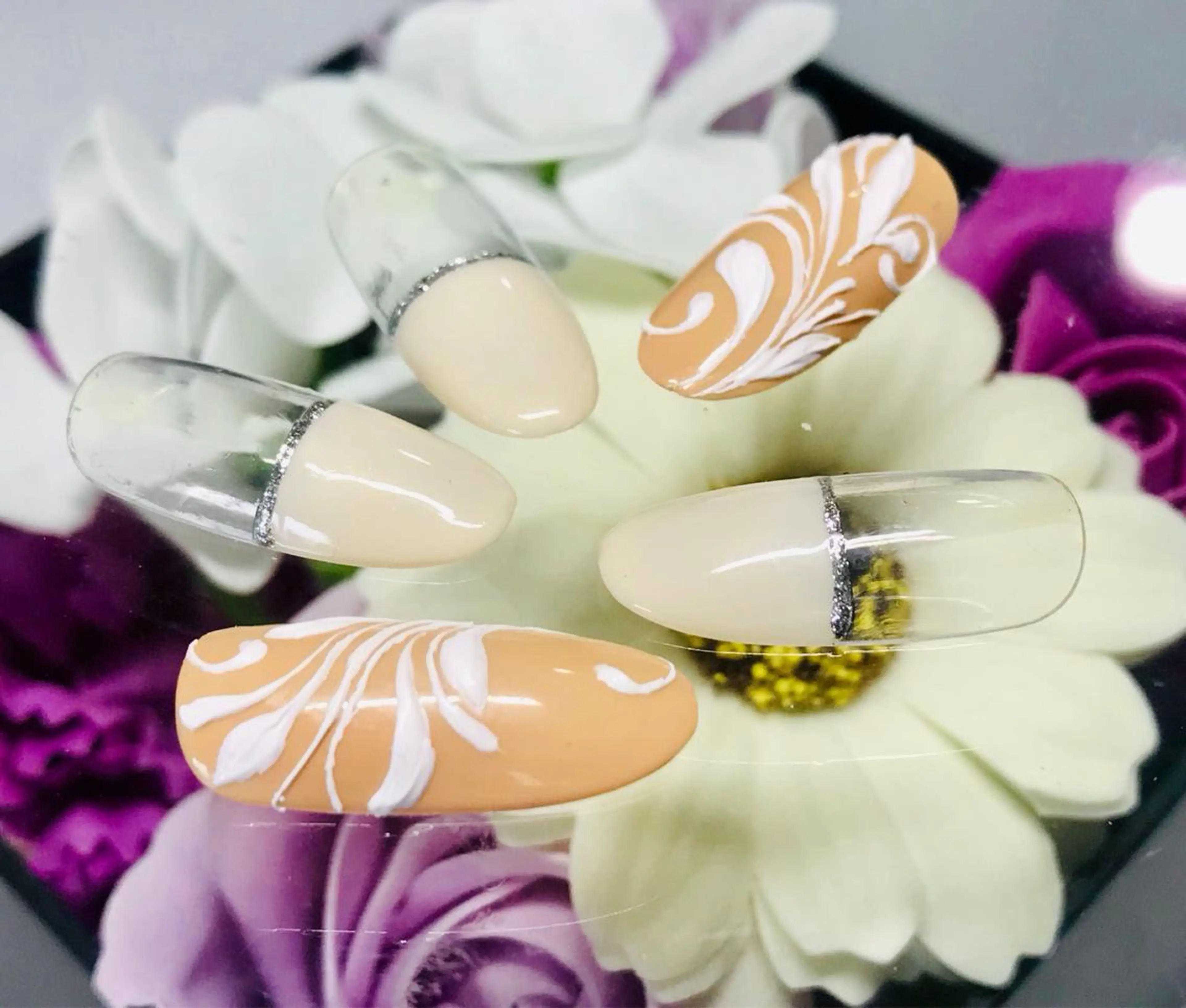 ショート ネイル アートネイル ハンドネイル ハンドケア nail&eye Aoのマツエク・マツパデザイン