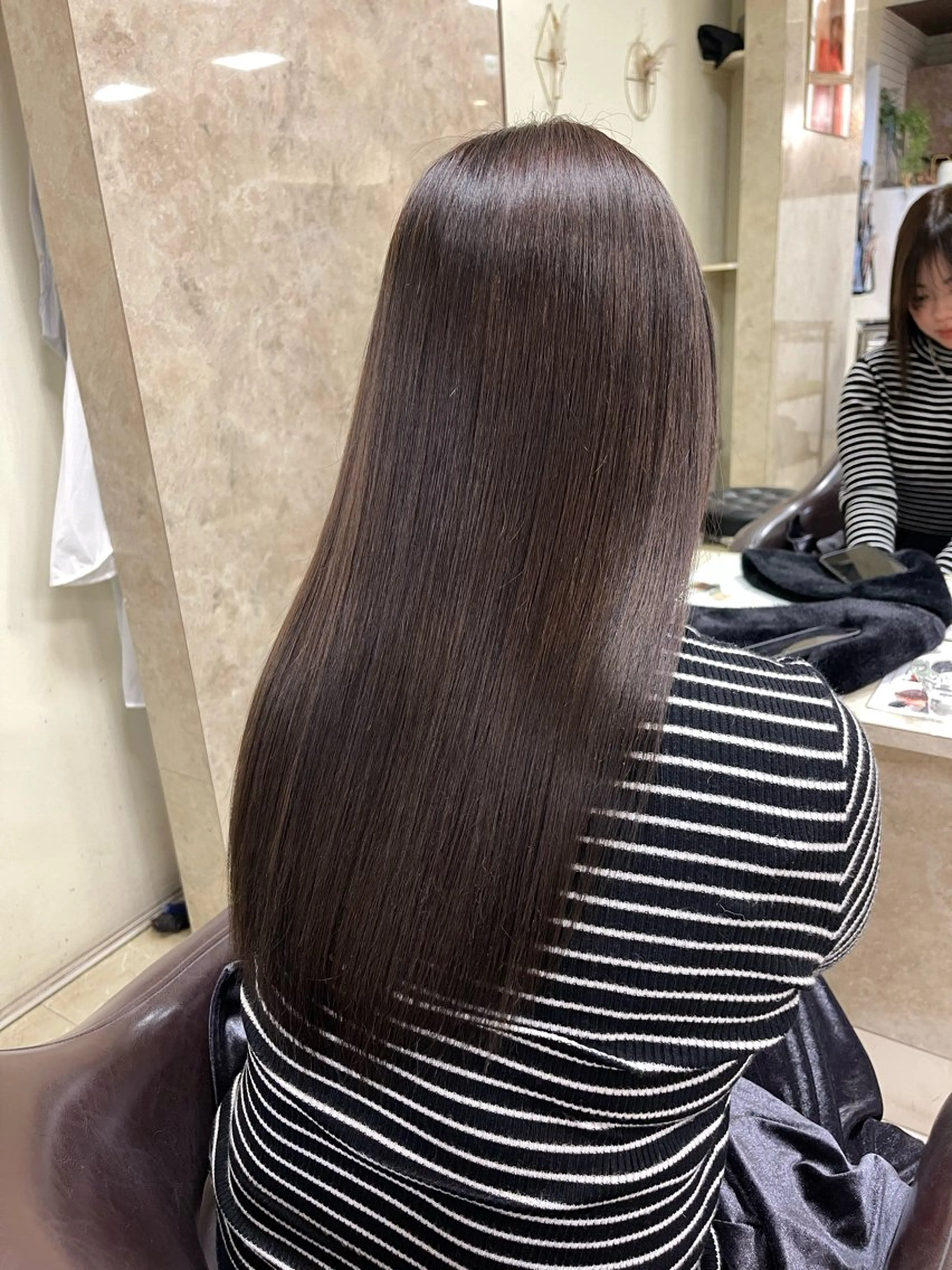 セミロング 髪質改善 縮毛矯正 CARE SHINSAIBASHI所属・縮毛・酸性ストレート 特化のヘアスタイル