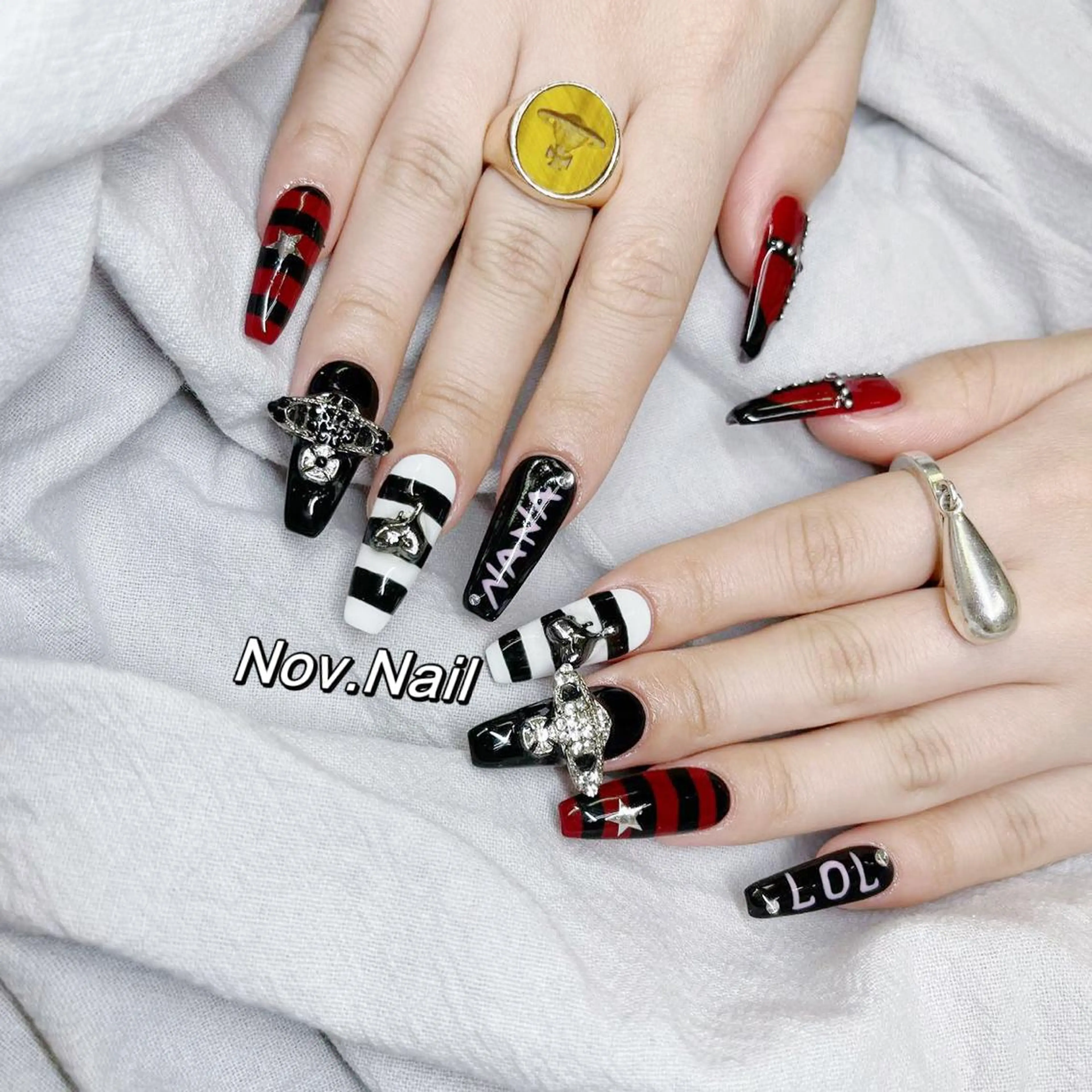 ネイル ハンドネイル ハンドケア Nov. ネイルサロンのネイルデザイン