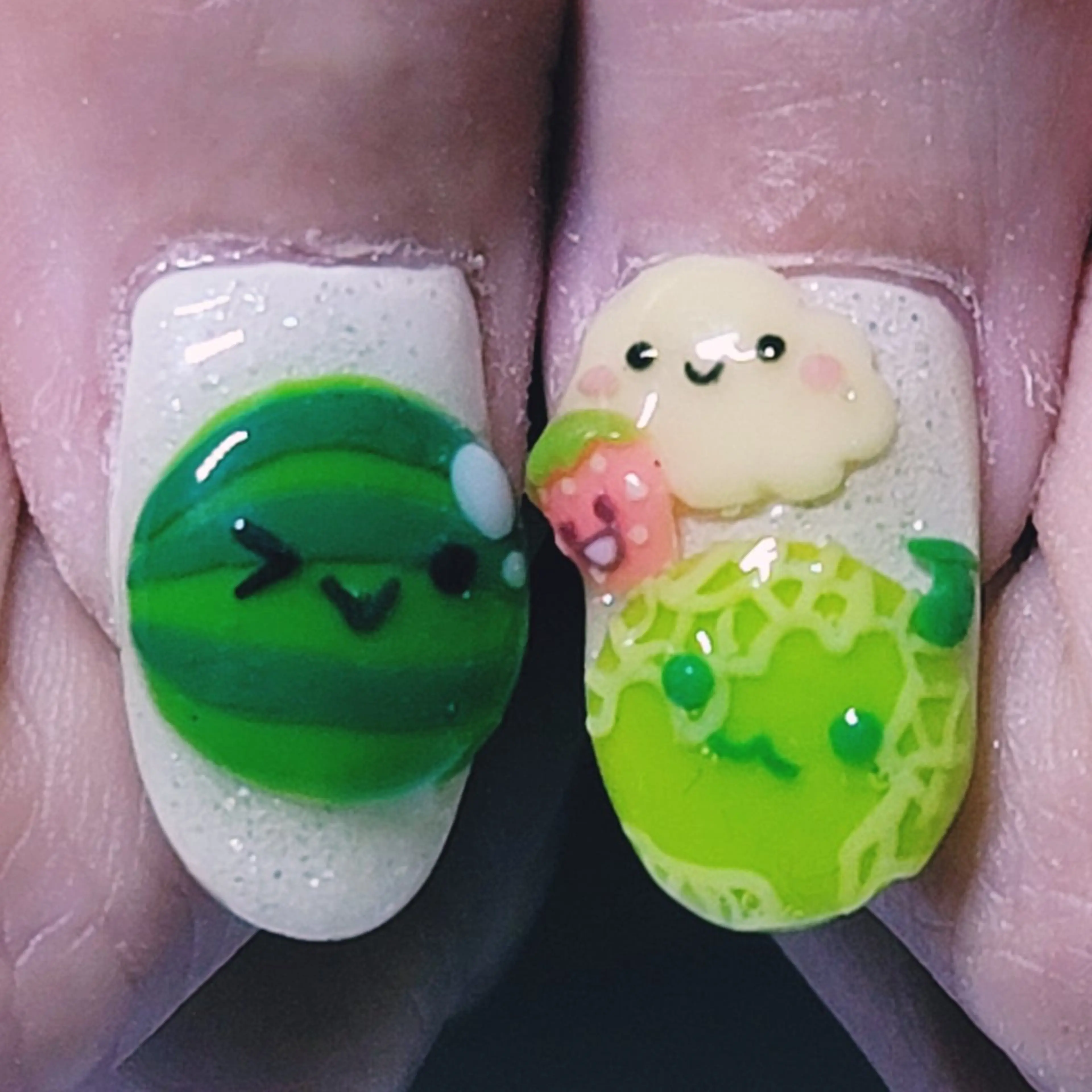 ネイル アートネイル ラメ(グリッター) ホワイト 黄色 ハンドネイル よしだ ひろきのネイルデザイン