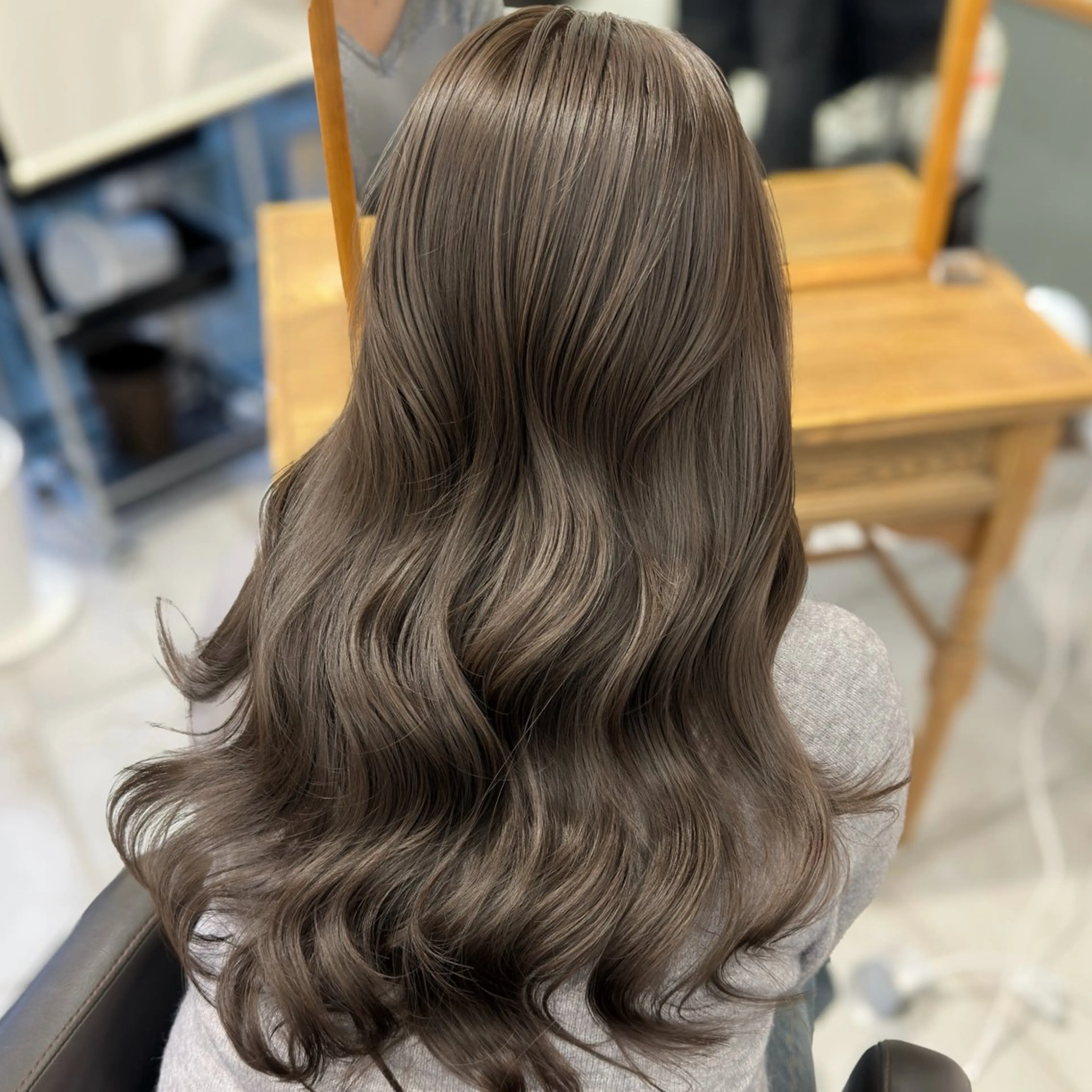 ロング カラー カット ヘアカラー トリートメント ブリーチなし/レイヤ ー特化🌈Tommyのヘアスタイル