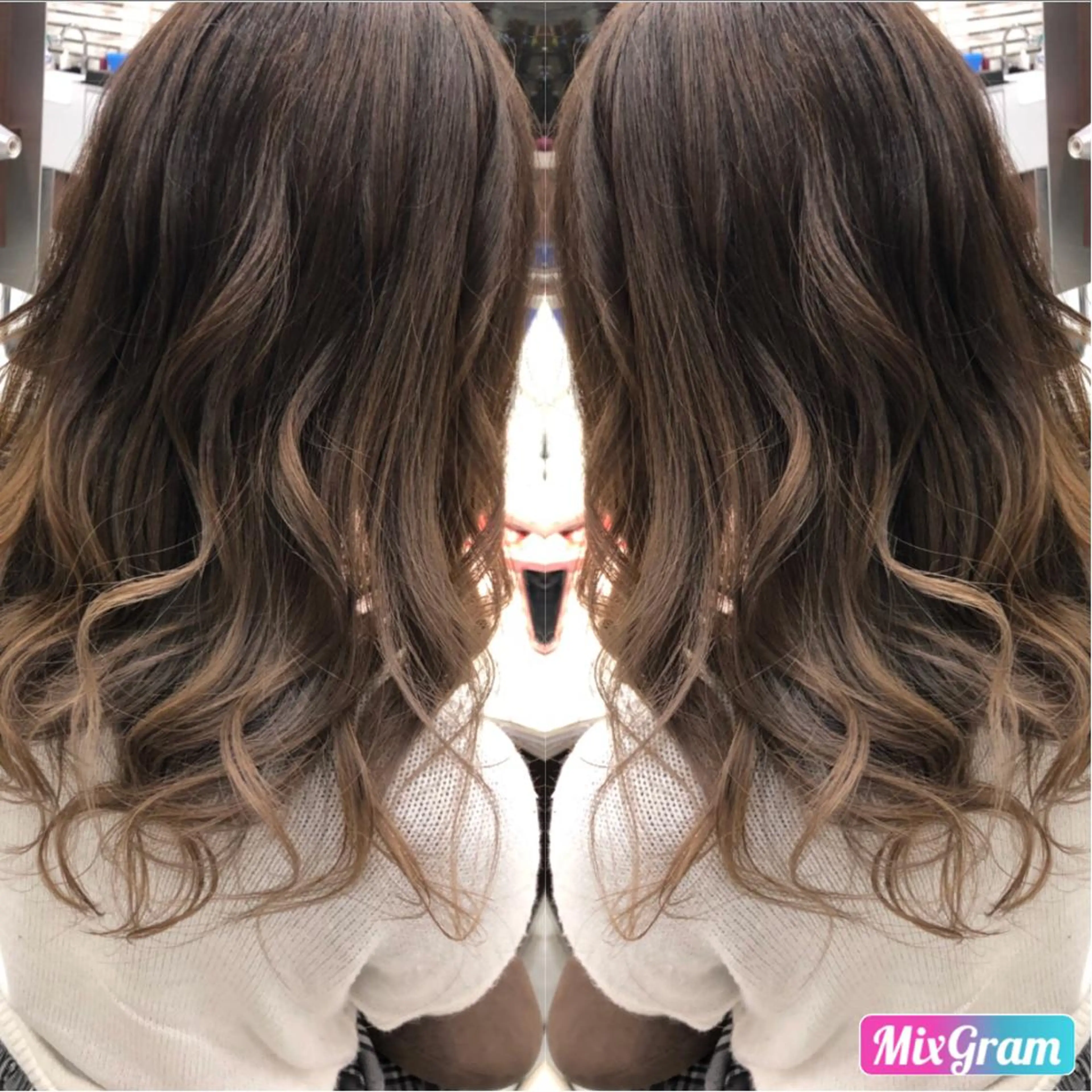 ロング カラー グラデーションカラー 白髪ぼかしハイライト めさきすずなのヘアスタイル