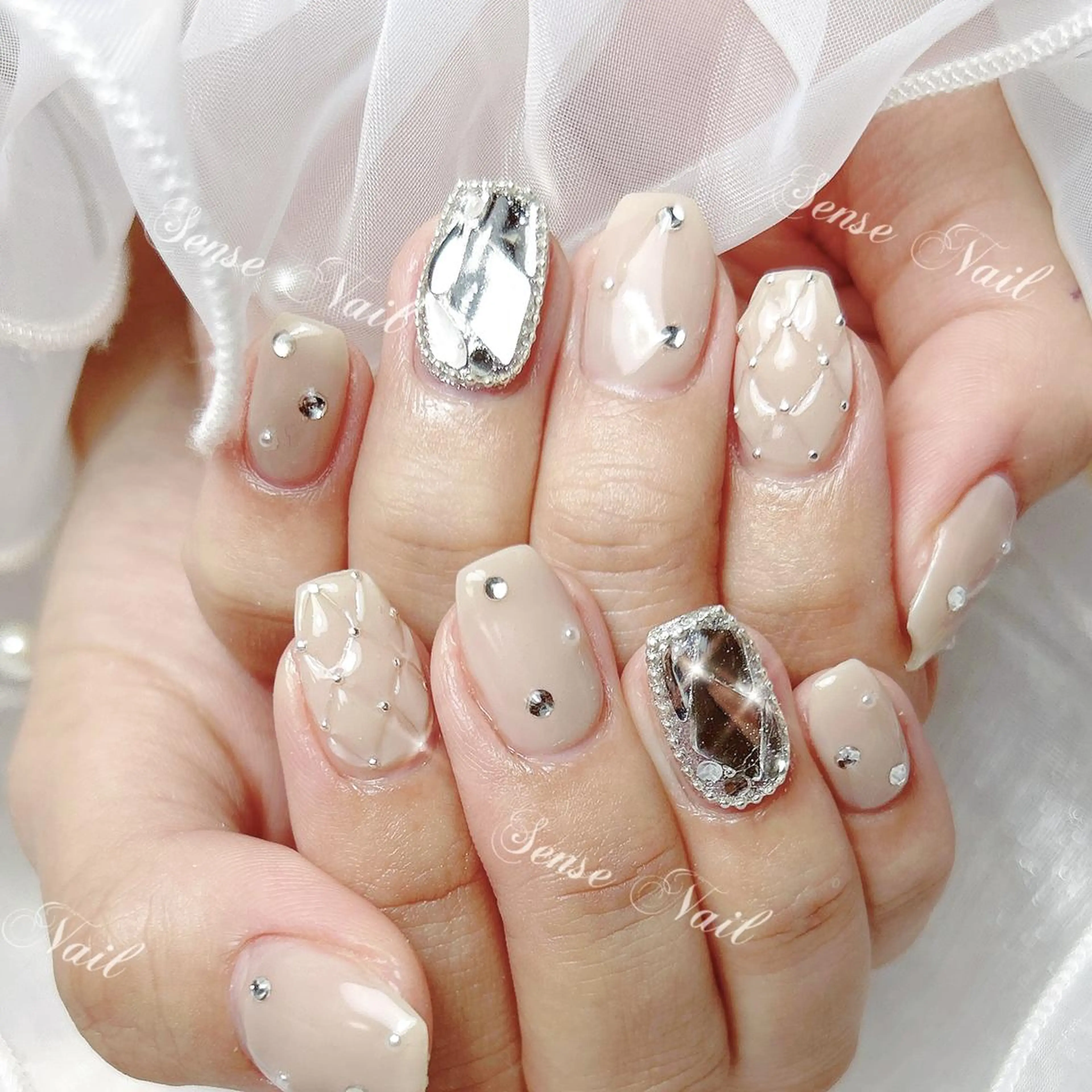 ネイル ハンドネイル ハンドケア Momo 桃🍑のネイルデザイン