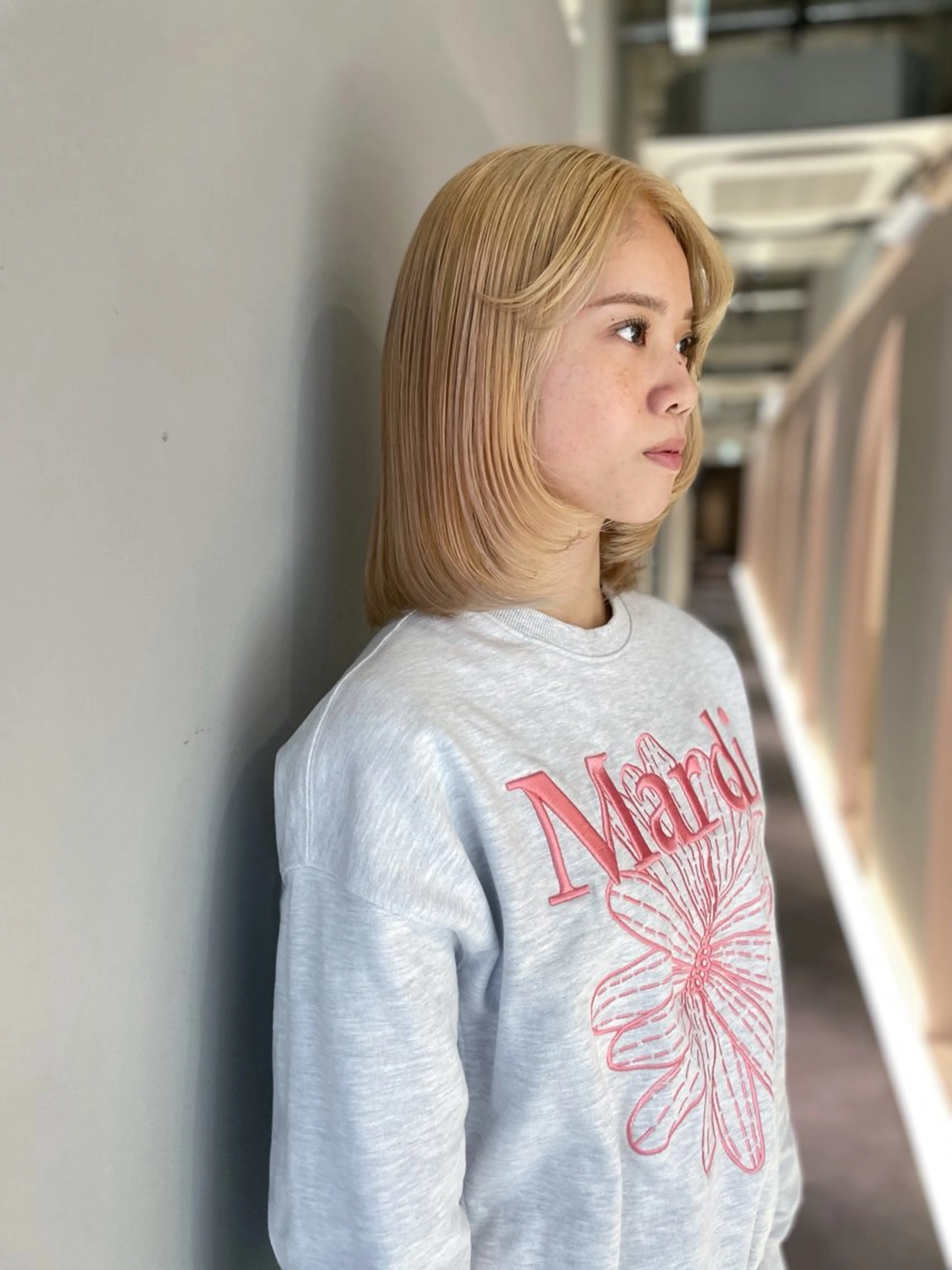 ミディアム カラー 佐野 えり奈のヘアスタイル