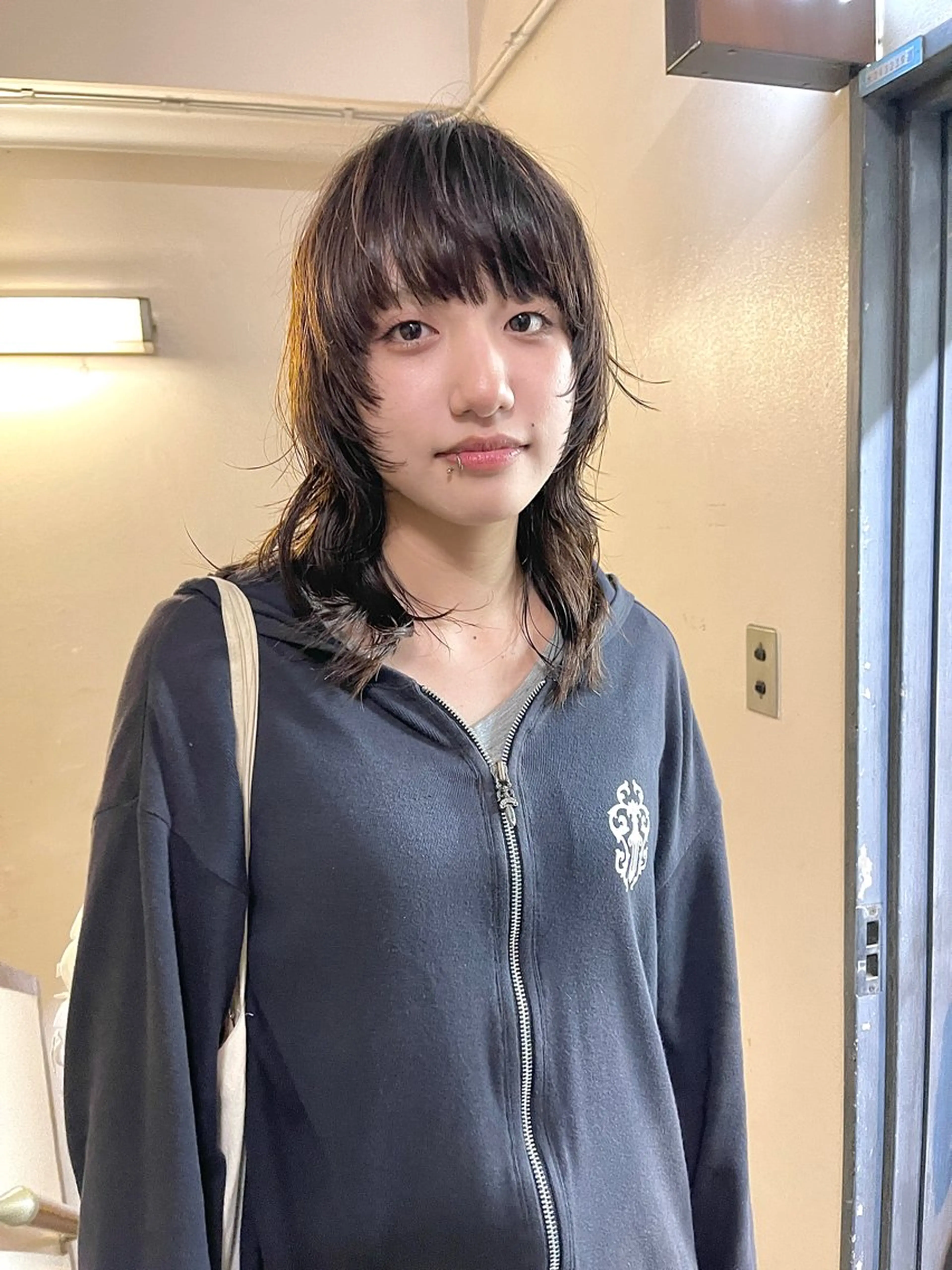 セミロング パーマ カット ヘアカラー トリートメント ヘアセット 安部佑哉/ハイトーン /レイヤー/グランジのヘアスタイル