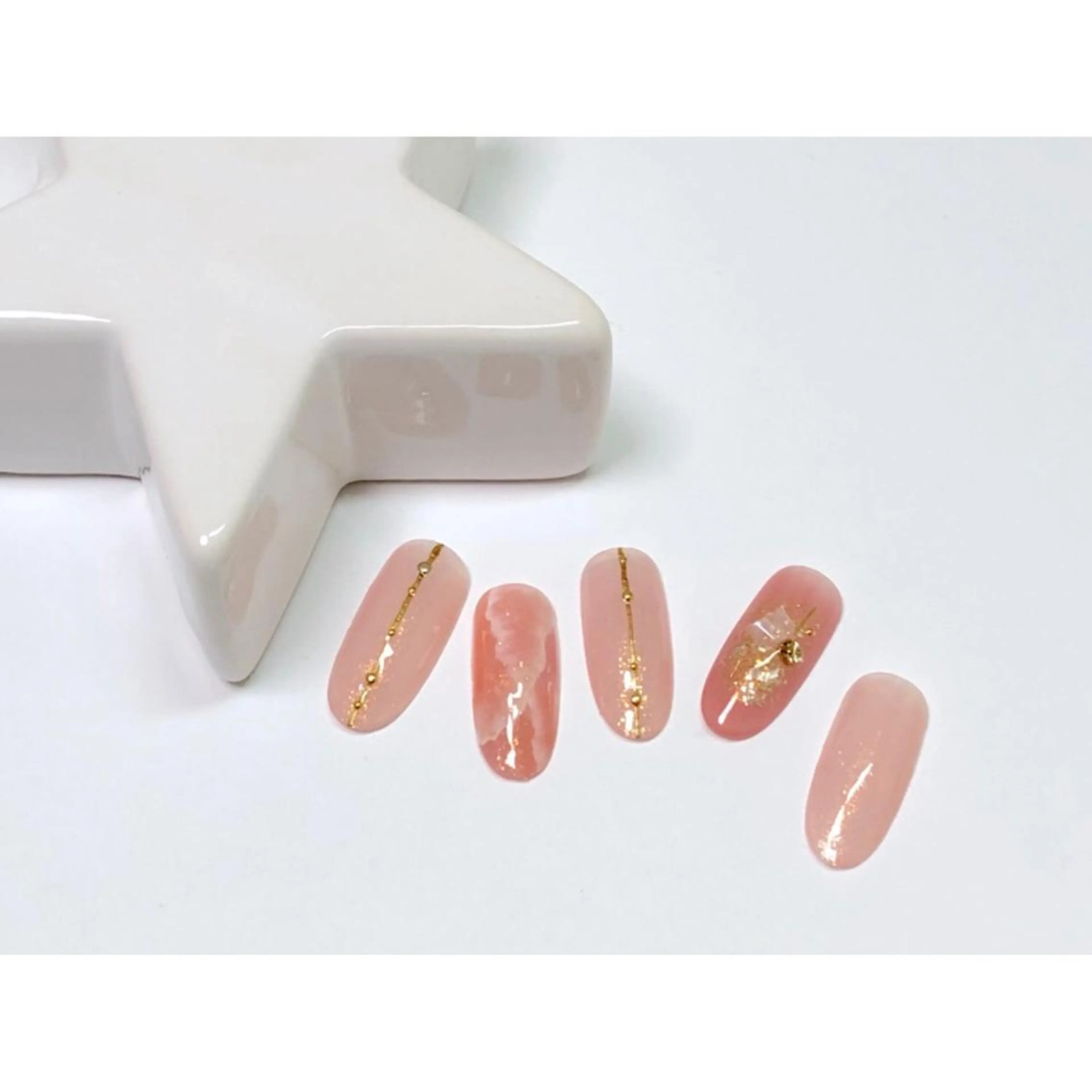 ネイル Toujours nail所属・Toujours / nijinaのネイルデザイン