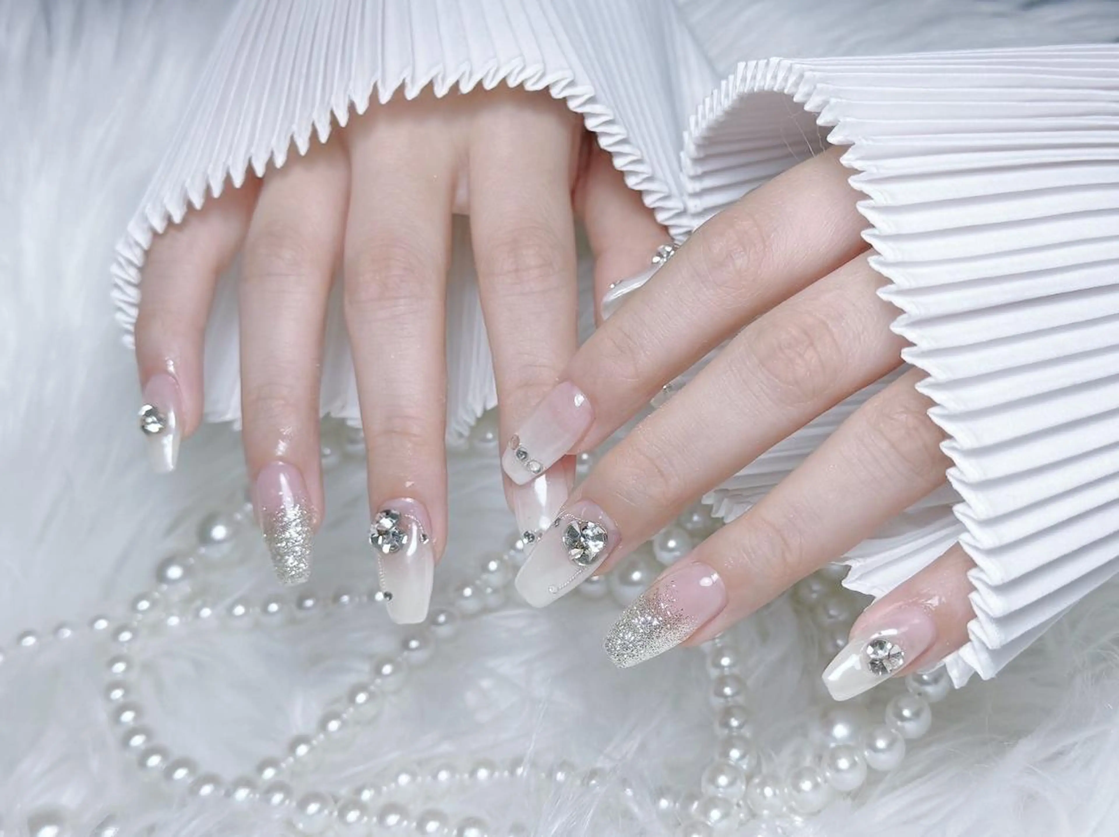 ネイル RAFFINE 月🦋🩵のネイルデザイン