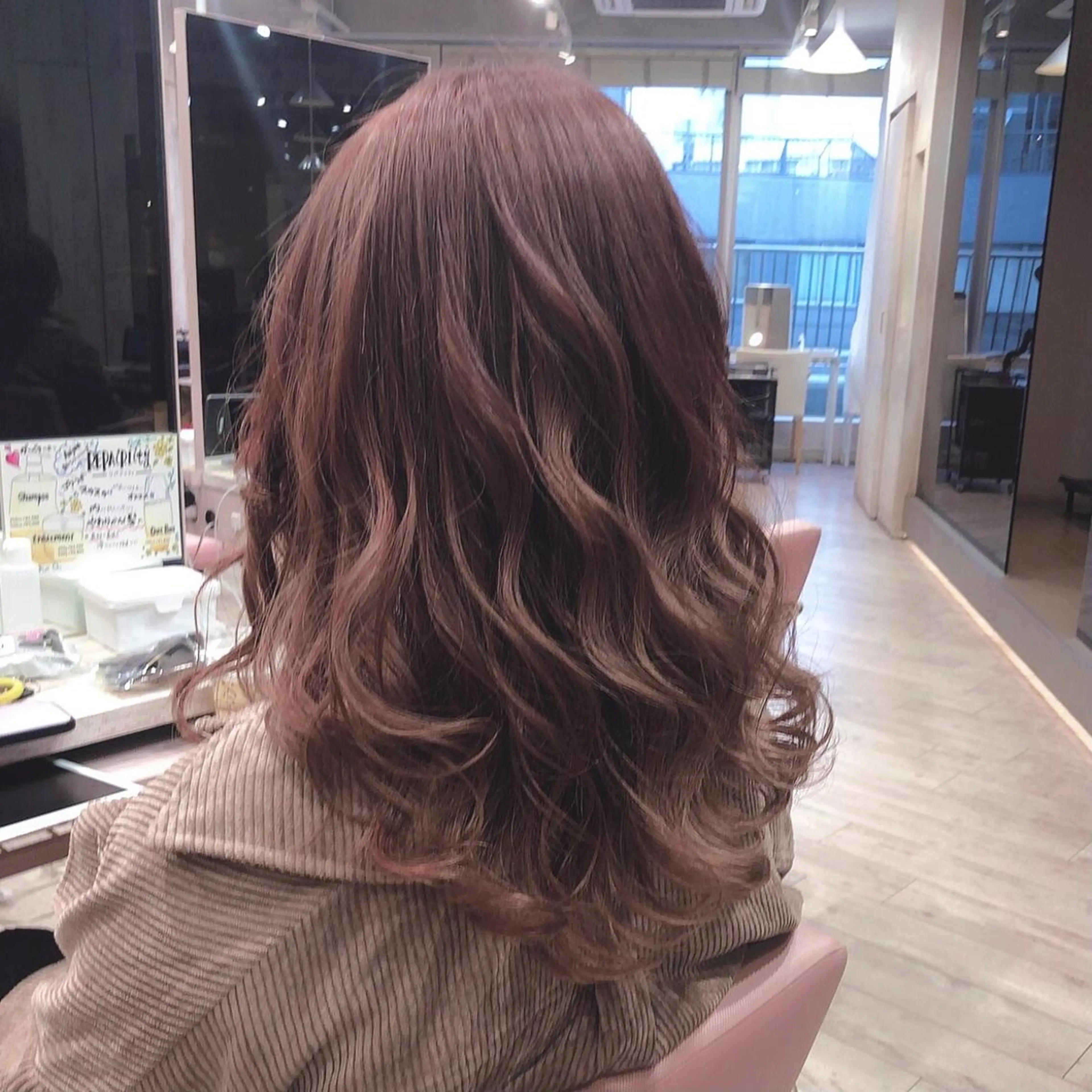 ロング カラー ヘアカラー トリートメント モテ髪×トレンド💕 小顔レイヤー 金井のヘアスタイル