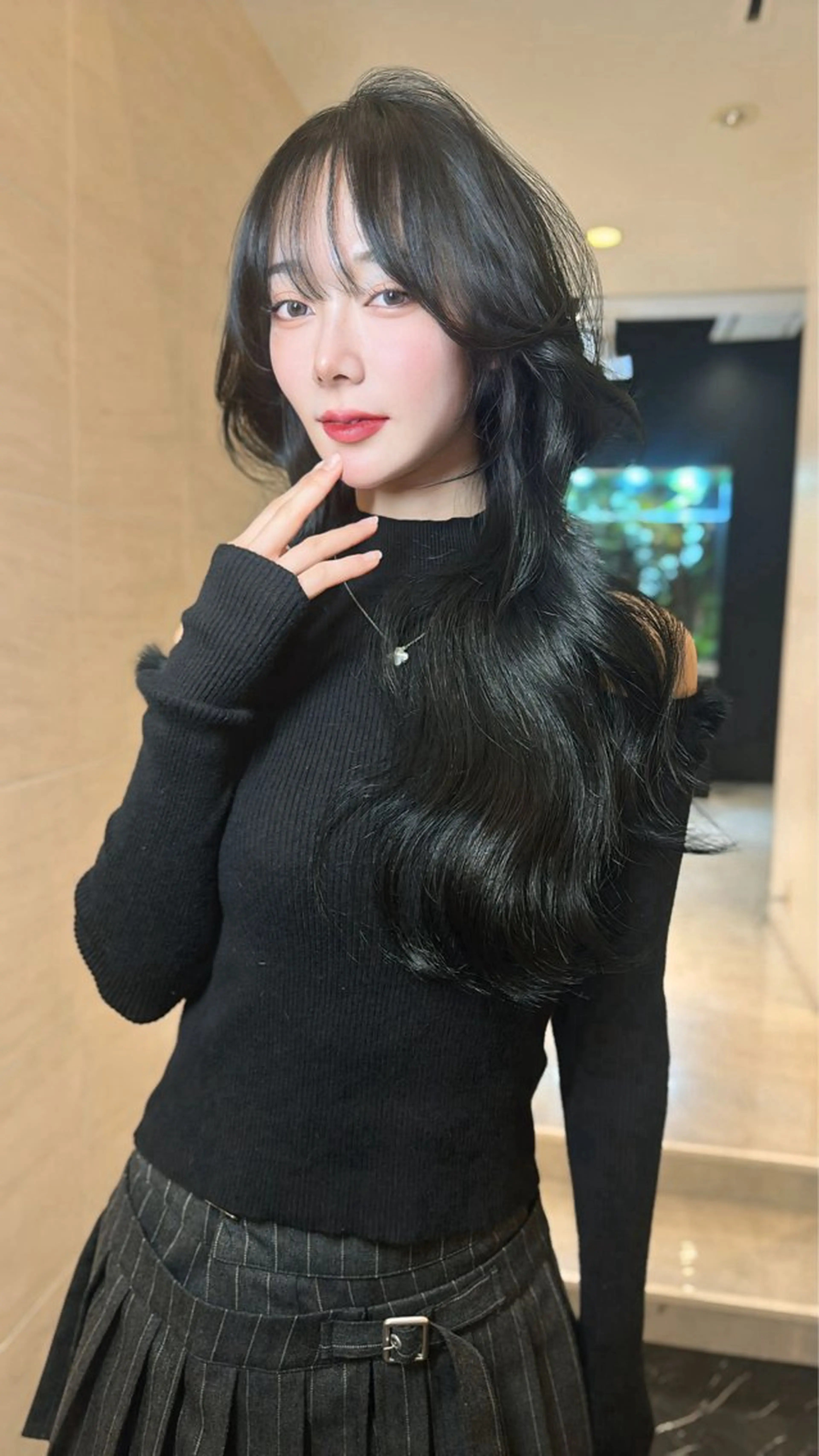 ロング カット ヘアカラー 中韓🇨🇳🇰🇷 🤍TAKAHIROのヘアスタイル