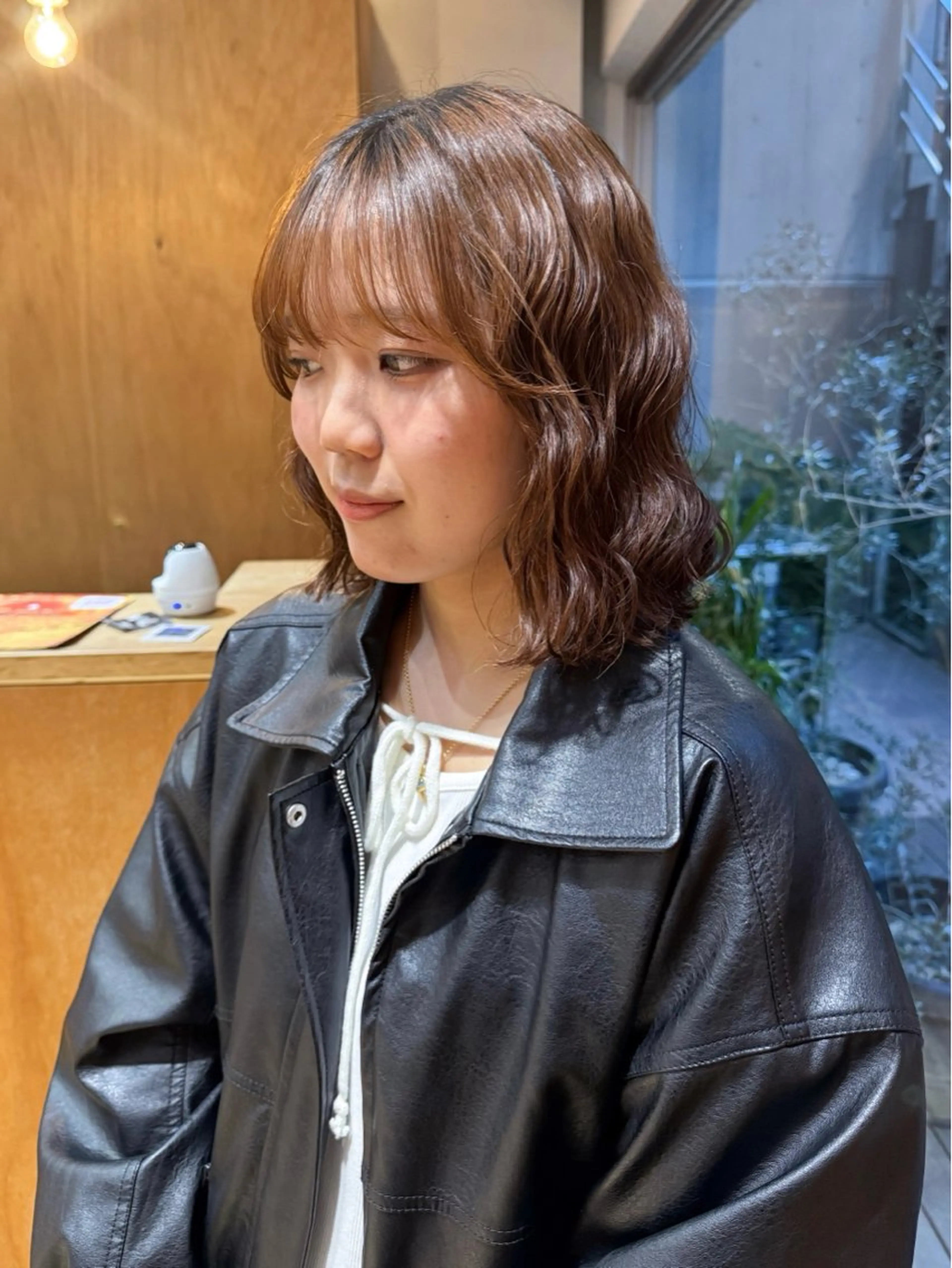 ミディアム パーマ ミディアムパーマ カット パーマ 大橋 芽衣のヘアスタイル