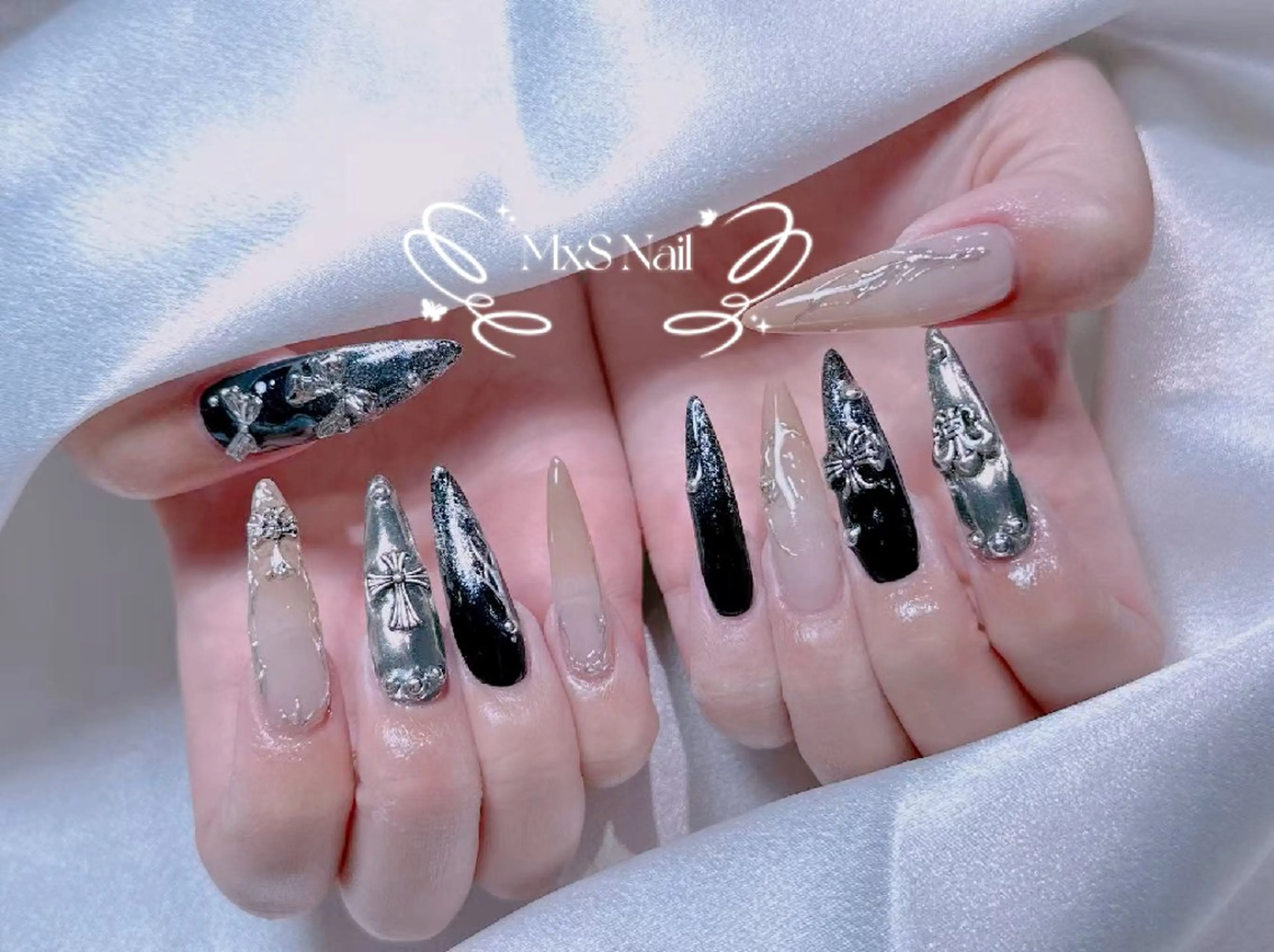 ネイル ハンドネイル ハンドケア MxS Nail(長さだし/フィルイン/マグネット/韓国ネイル/ワンホンネイル/ワンカラー)所属・MxS リィリィのネイルデザイン