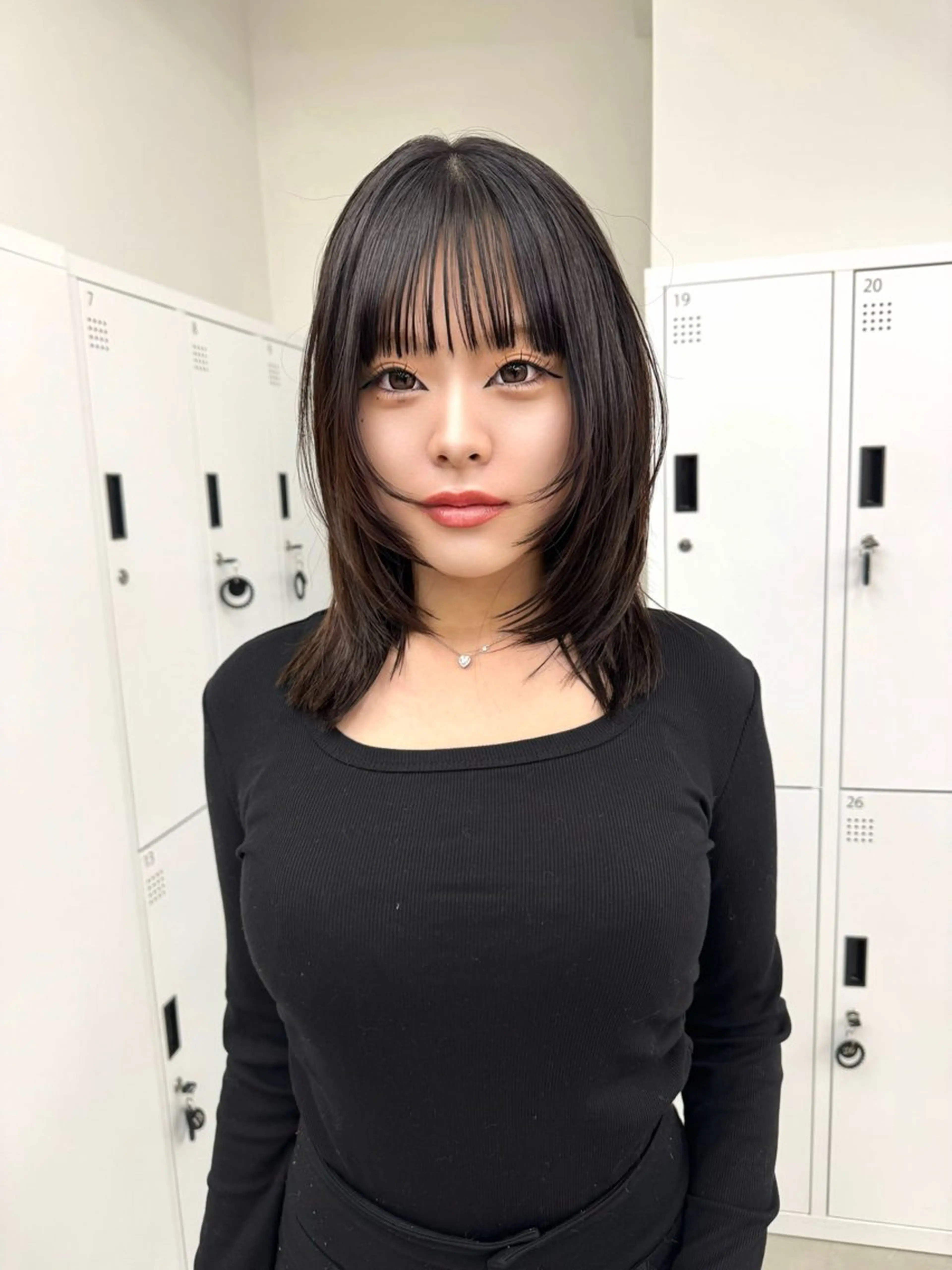 ミディアム ミディアムレイヤー レイヤーカット 似合わせカットが 得意な美容師のヘアスタイル