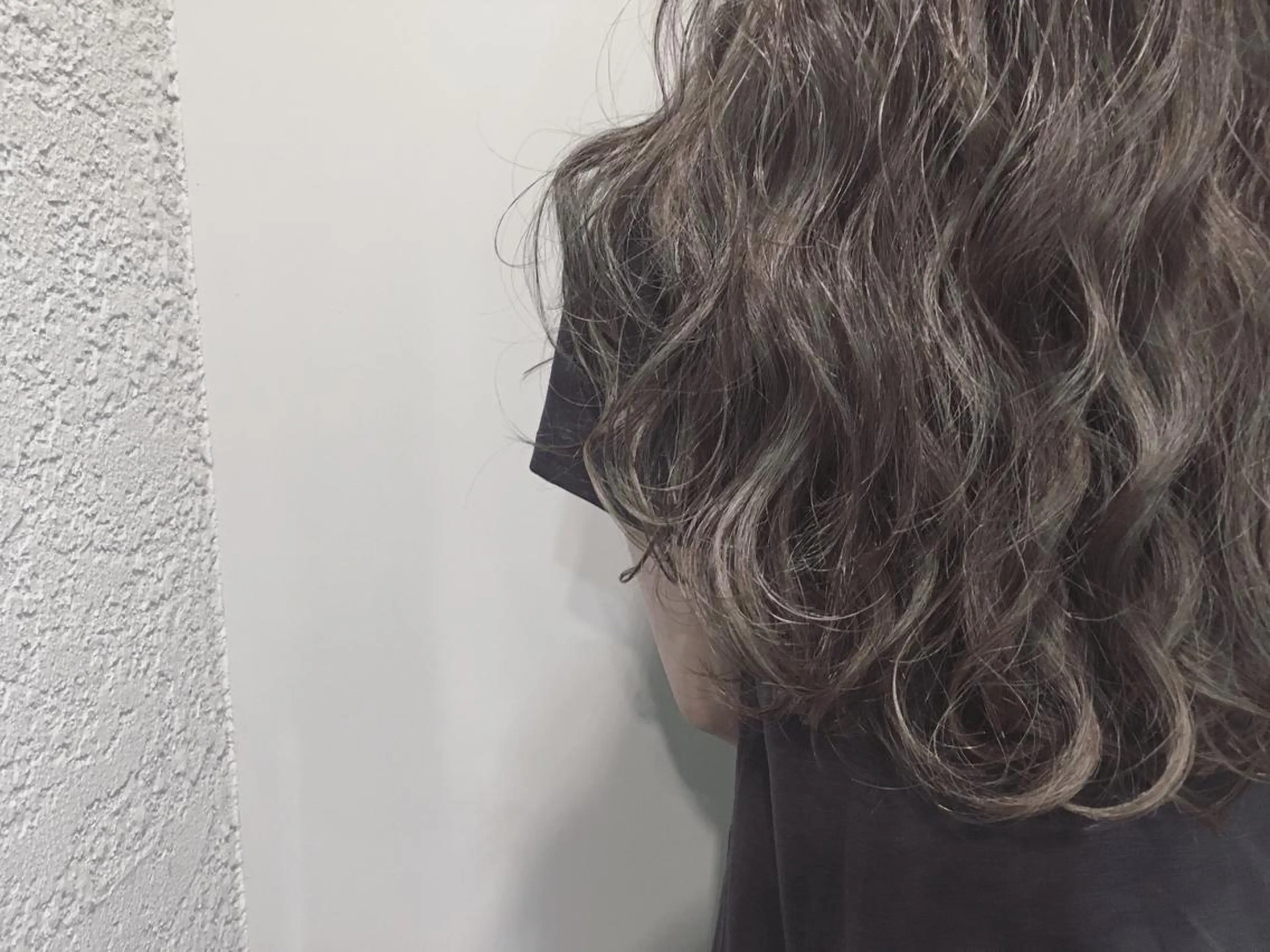 ロング カラー グレージュ ハイライトカラー 3Dハイライト ハイライト てんま さやかのヘアスタイル