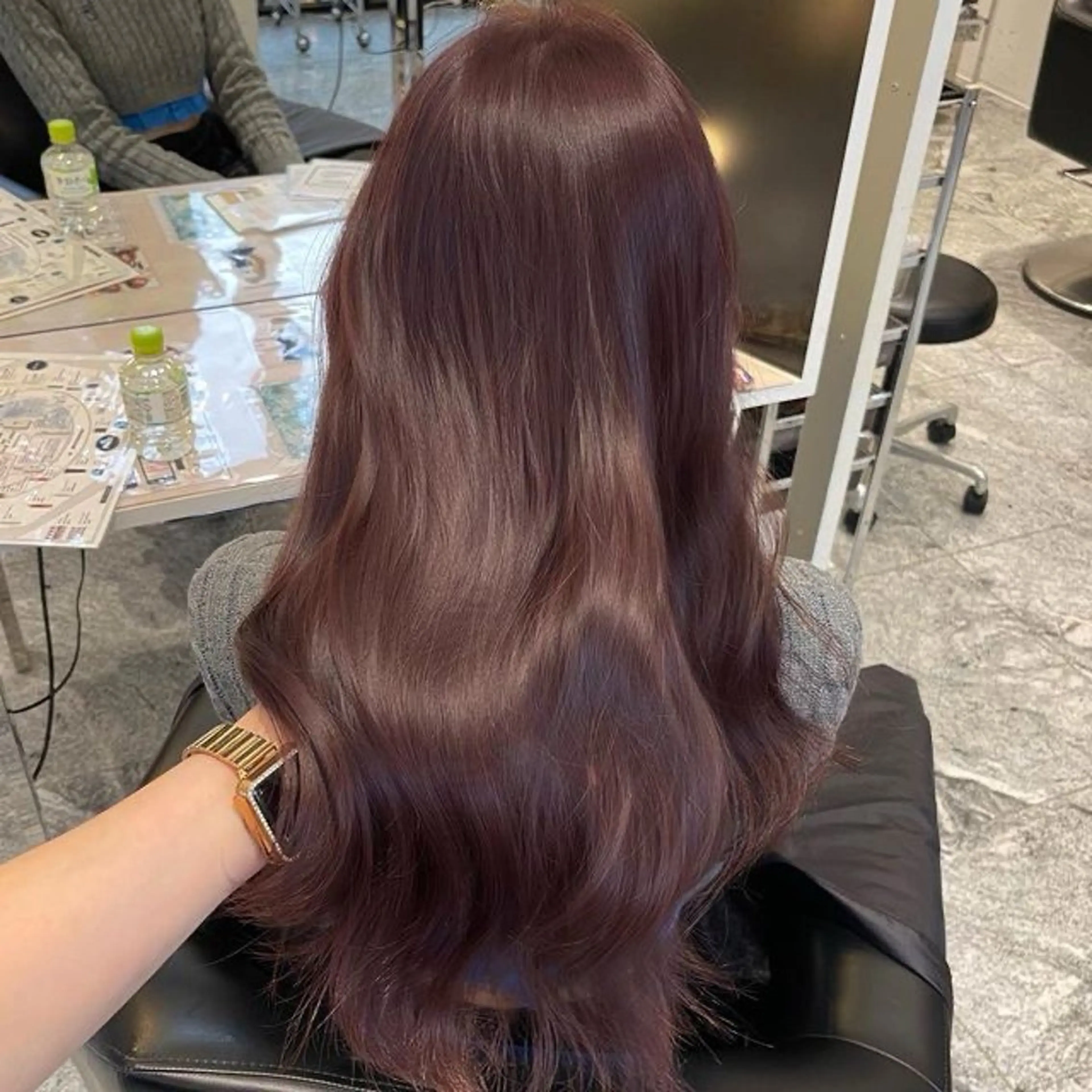 カラー ブラウンカラー ピンクカラー CUCU那覇国際通り所属・新垣 杏凜のヘアスタイル