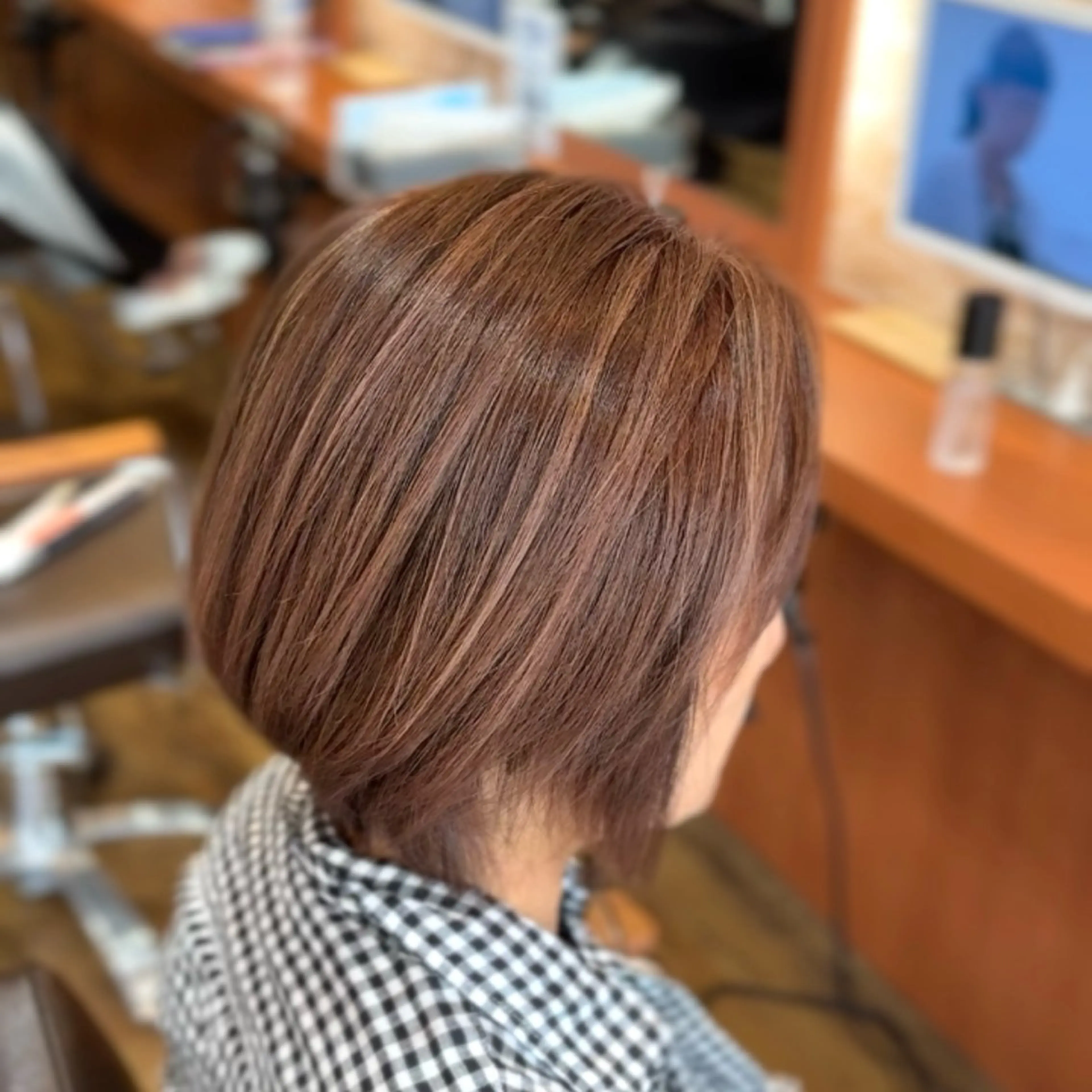 白髪ぼかしハイライト　（ケアブリーチ＋髪質改善トリートメント＋ケラフェクト）の写真