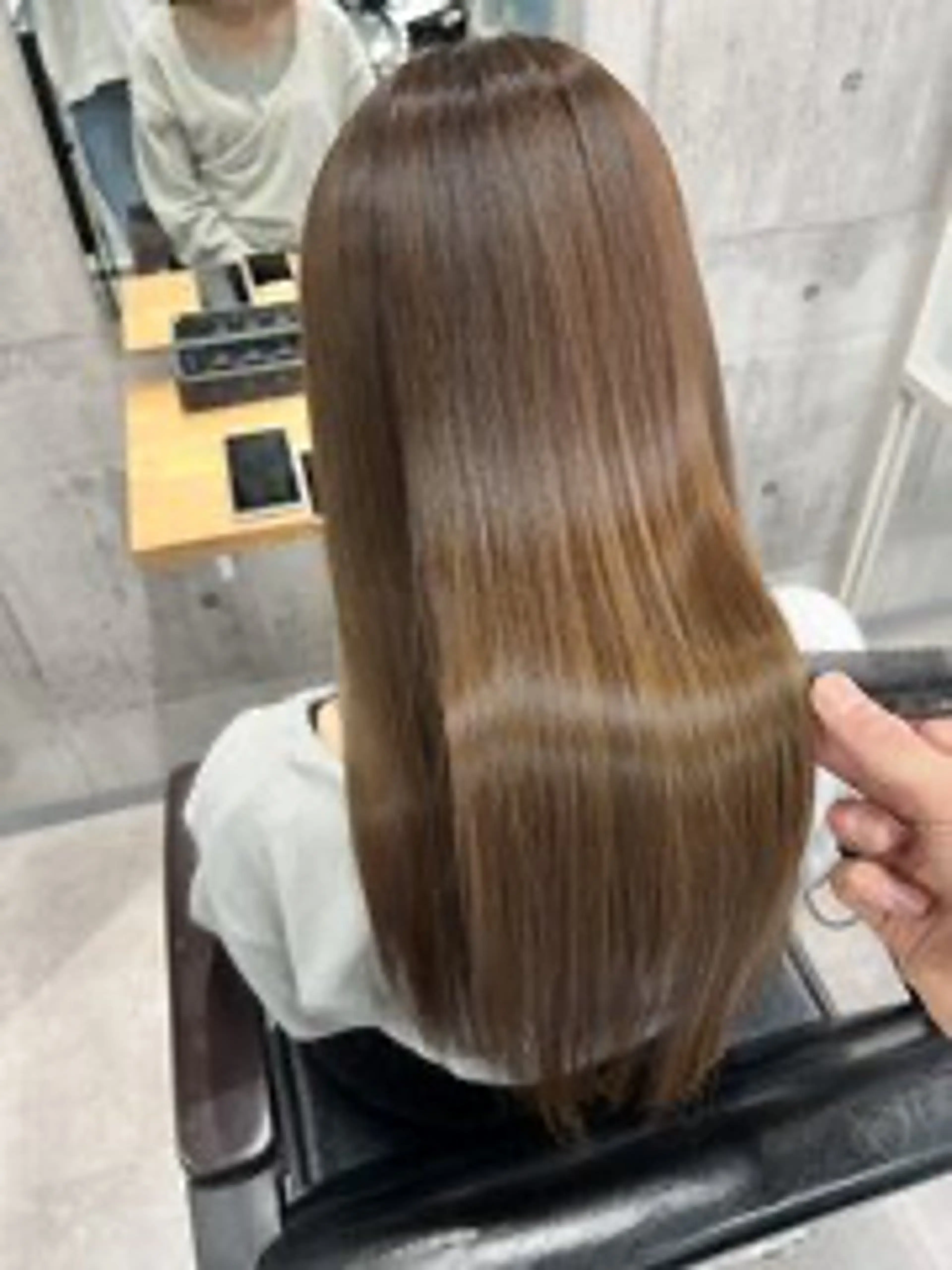カラー newi 赤羽のヘアスタイル