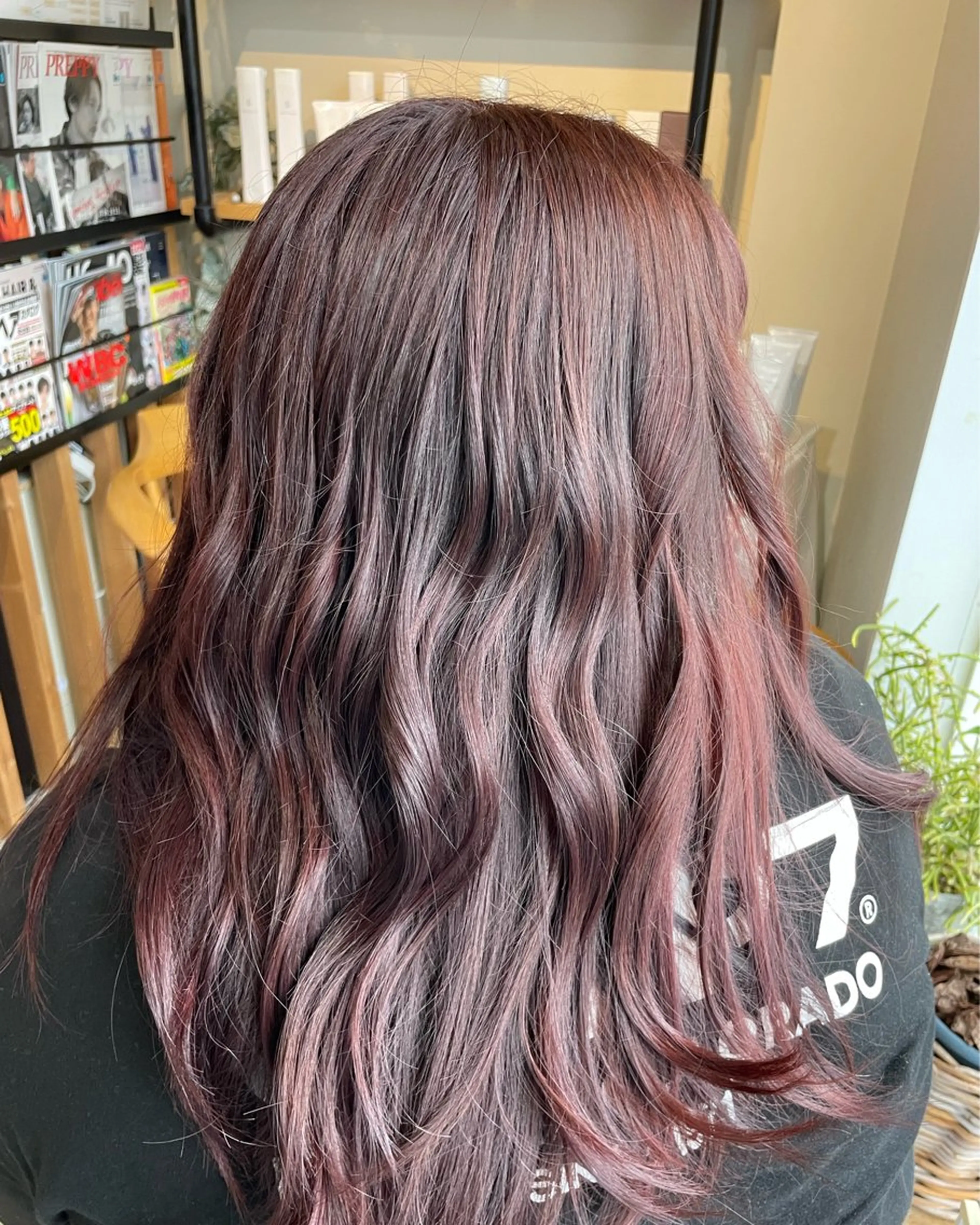 セミロング カラー ベージュカラー ピンクカラー ピンクベージュ ヘアカラー 小林 杏莉のヘアスタイル