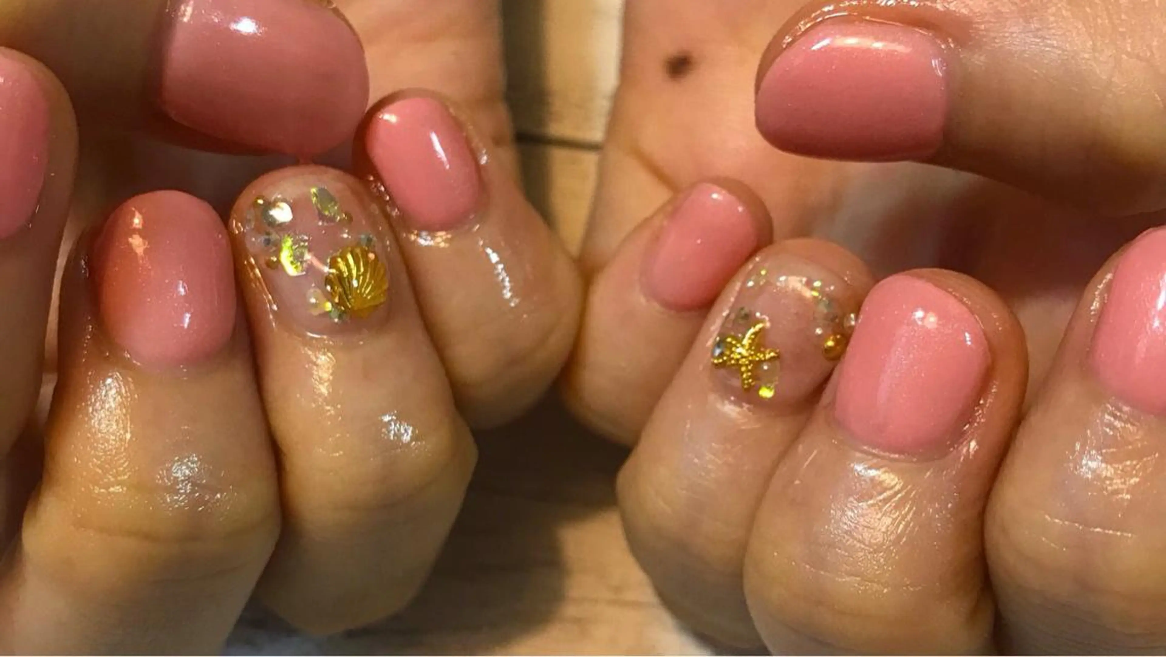 ネイル ハンドネイル フットネイル GéRanium Harukaのネイルデザイン