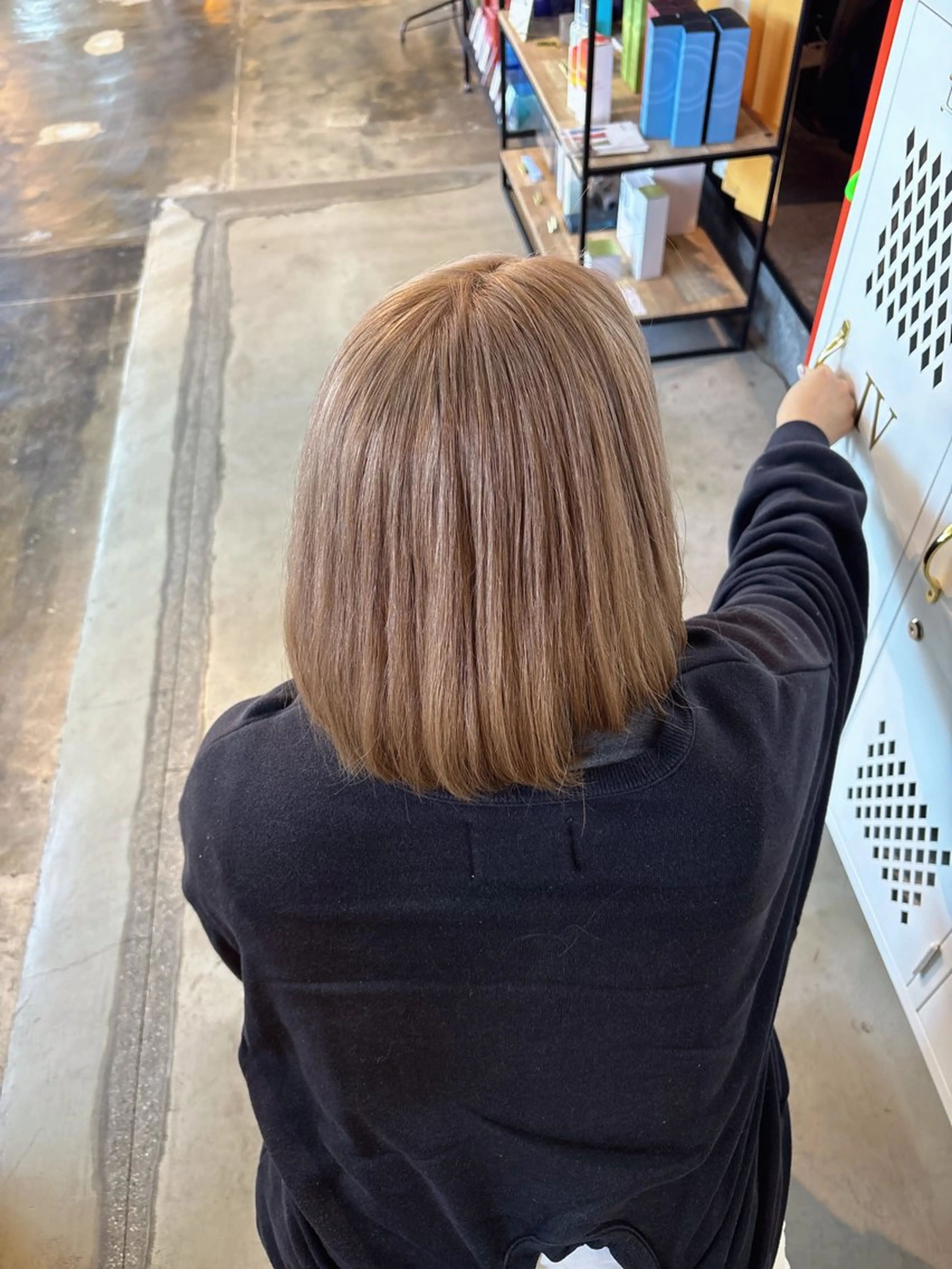 ショート ヘアカラー shiho/レイヤー /透明感カラーのヘアスタイル