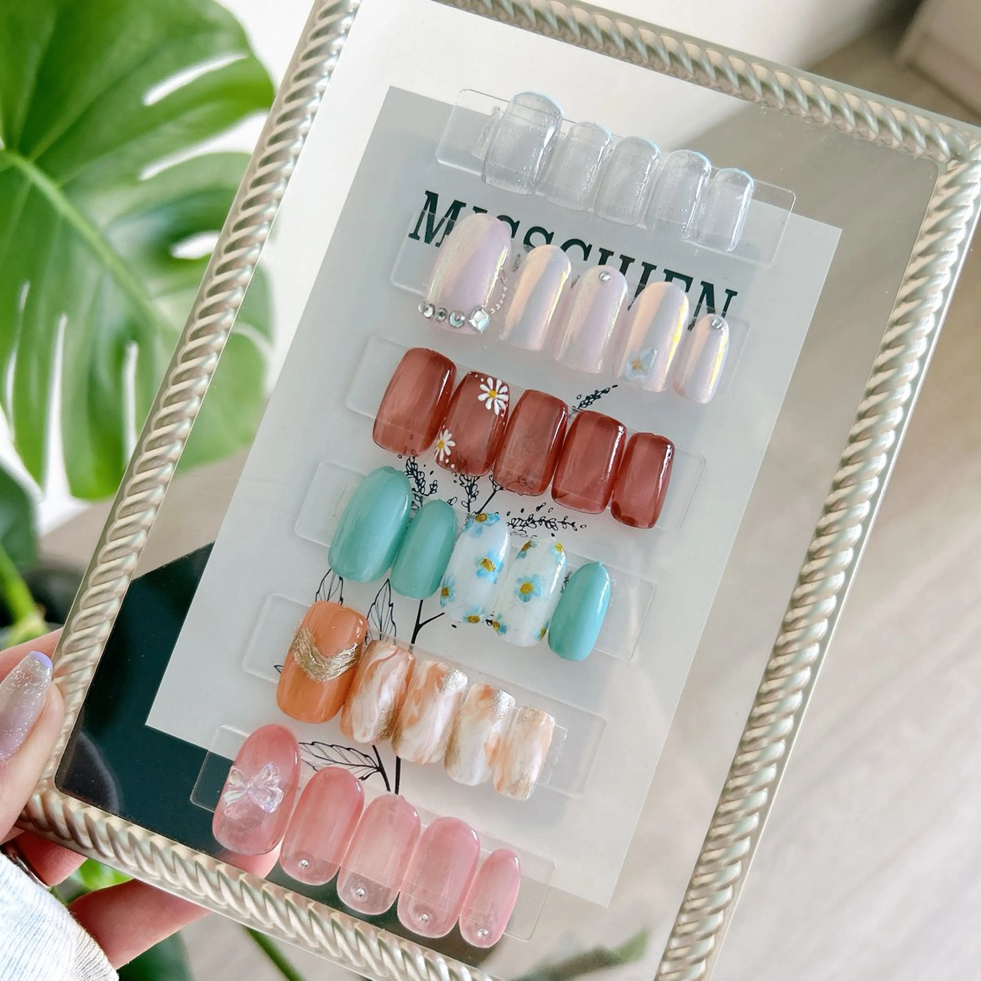 ネイル オーロラネイル 桜ネイル フラワーネイル フレンチネイル ハート ハンドネイル Kai  nail Mayukoのネイルデザイン