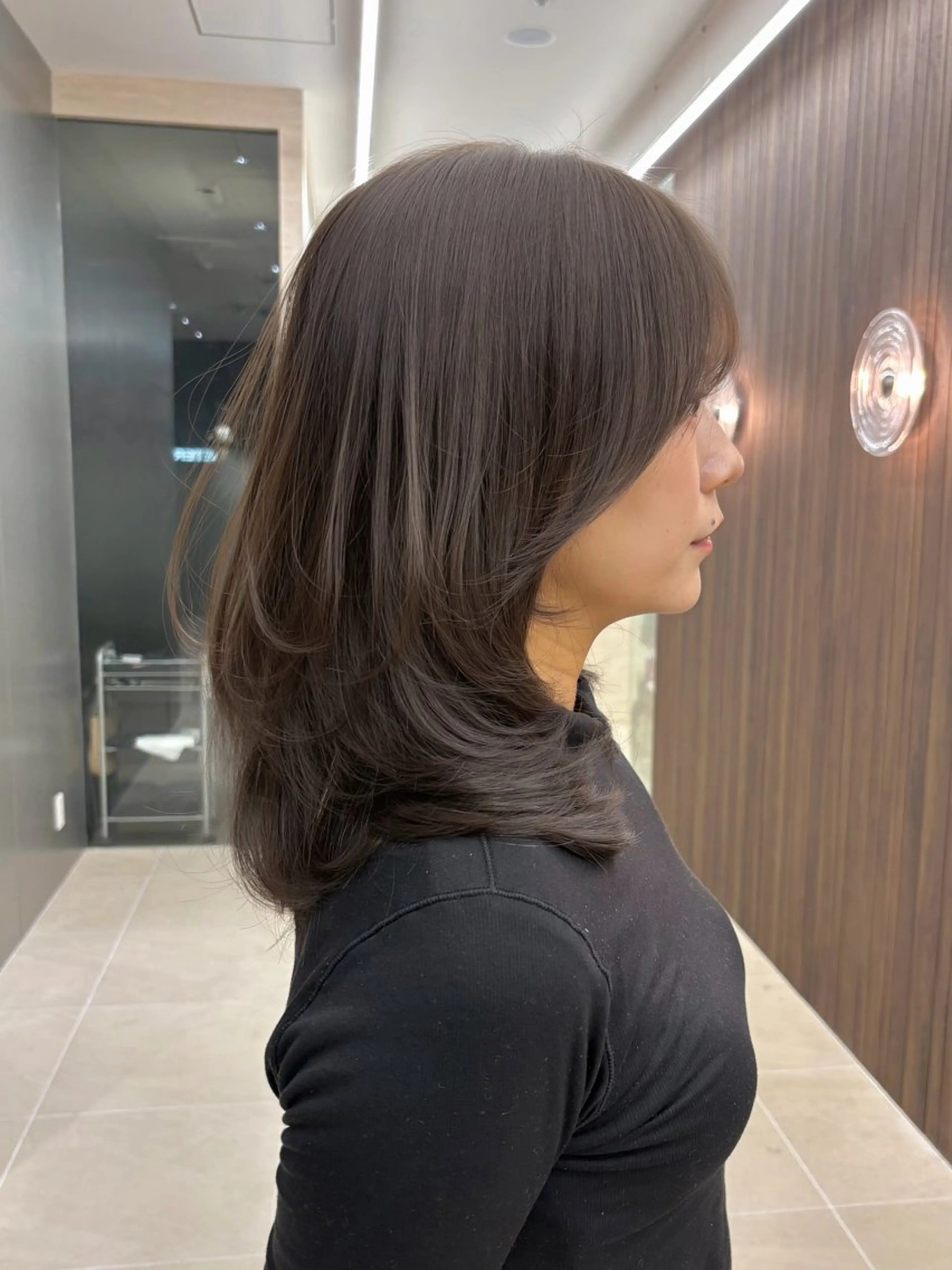 ミディアム カラー 透明感カラー レイヤーカット 似合わせカット カット ヘアカラー トリートメント PULSE yokohama所属・横浜駅/韓国レイヤー カット/髪質改善のヘアスタイル