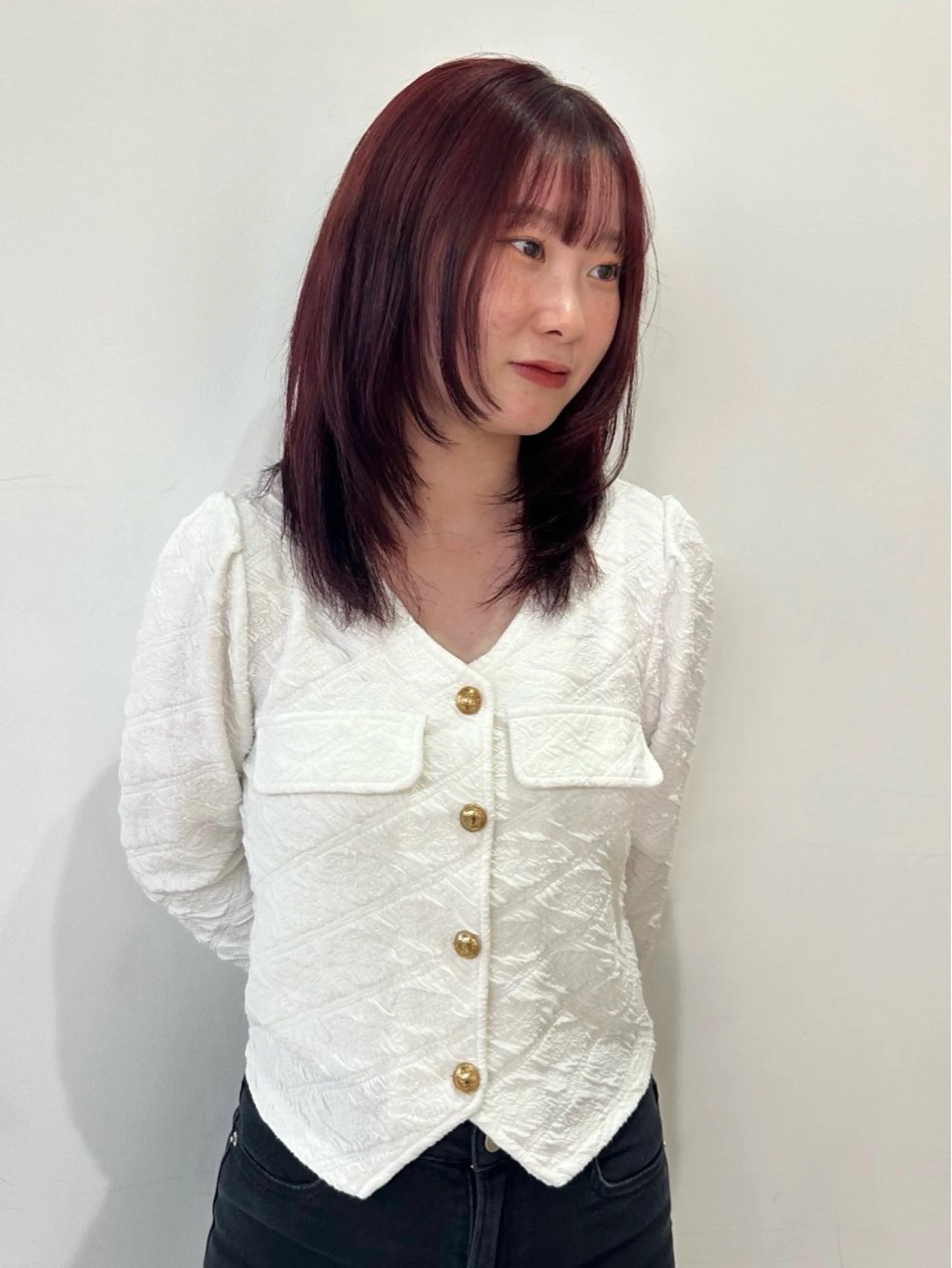 ミディアム カラー 透明感カラー レッドカラー ボブ 顔まわりレイヤー 顔周りカット カット ヘアカラー トリートメント nonoka オリーブ/グレージュのヘアスタイル