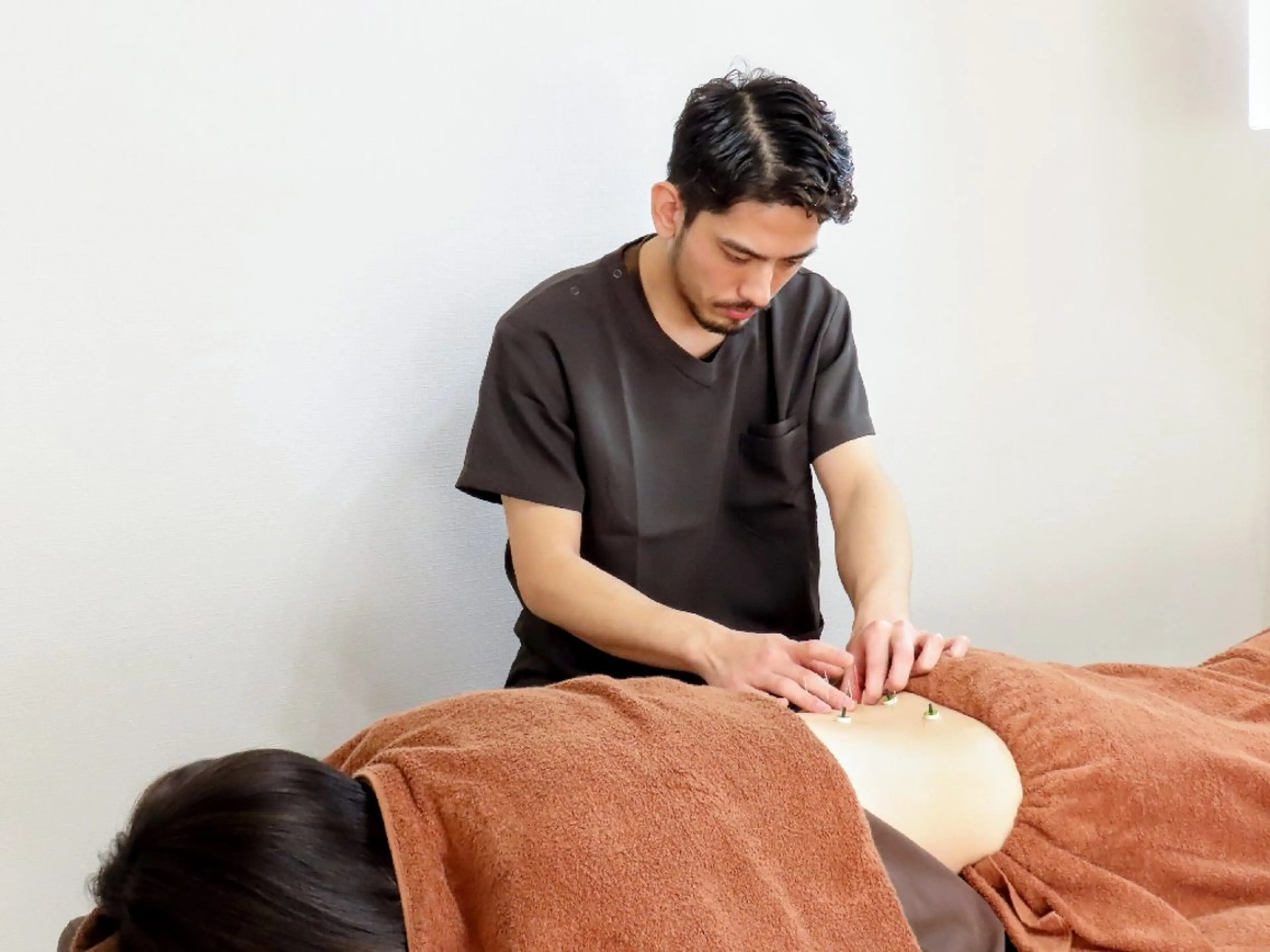 乃々鍼灸・整体院　表参道所属・乃々鍼灸整体院　植木 　【美容鍼/整体】のエステ・リラクイメージ