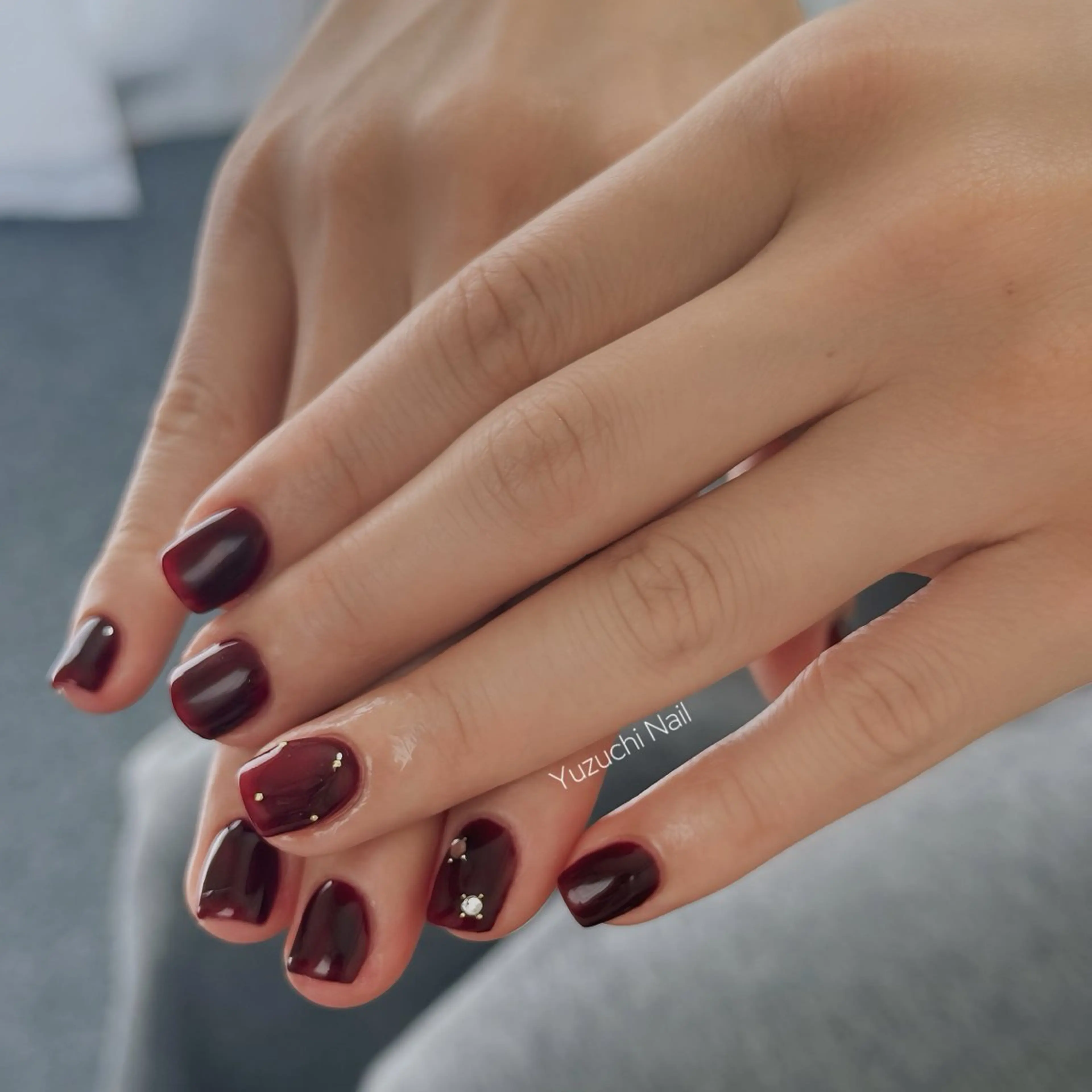 ネイル フットネイル 夏ネイル ワンホンネイル ハンドネイル ハンドケア Yuzuchi Nailのネイルデザイン