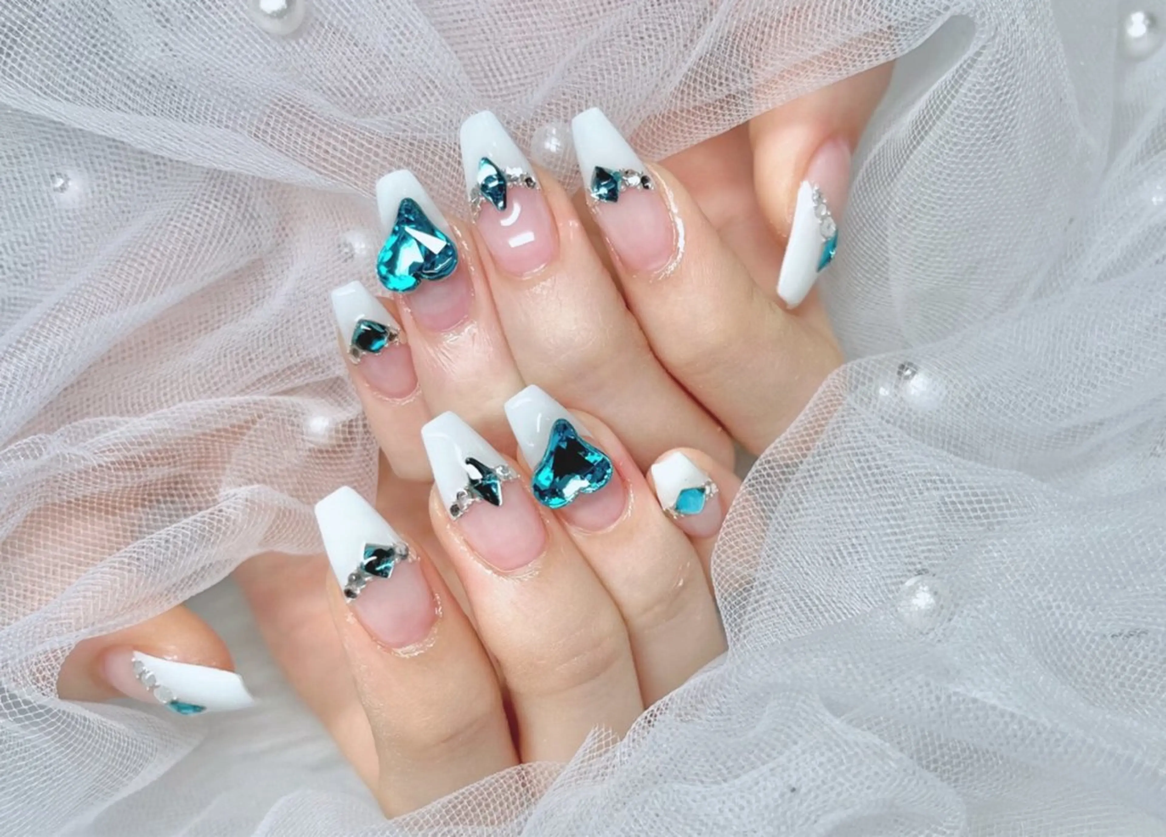 ネイル ETERNA Nail 銀座店【パラジェル/フィルイン/チップ長さだし/マグネット/ニュアンス】所属・ア カリのネイルデザイン