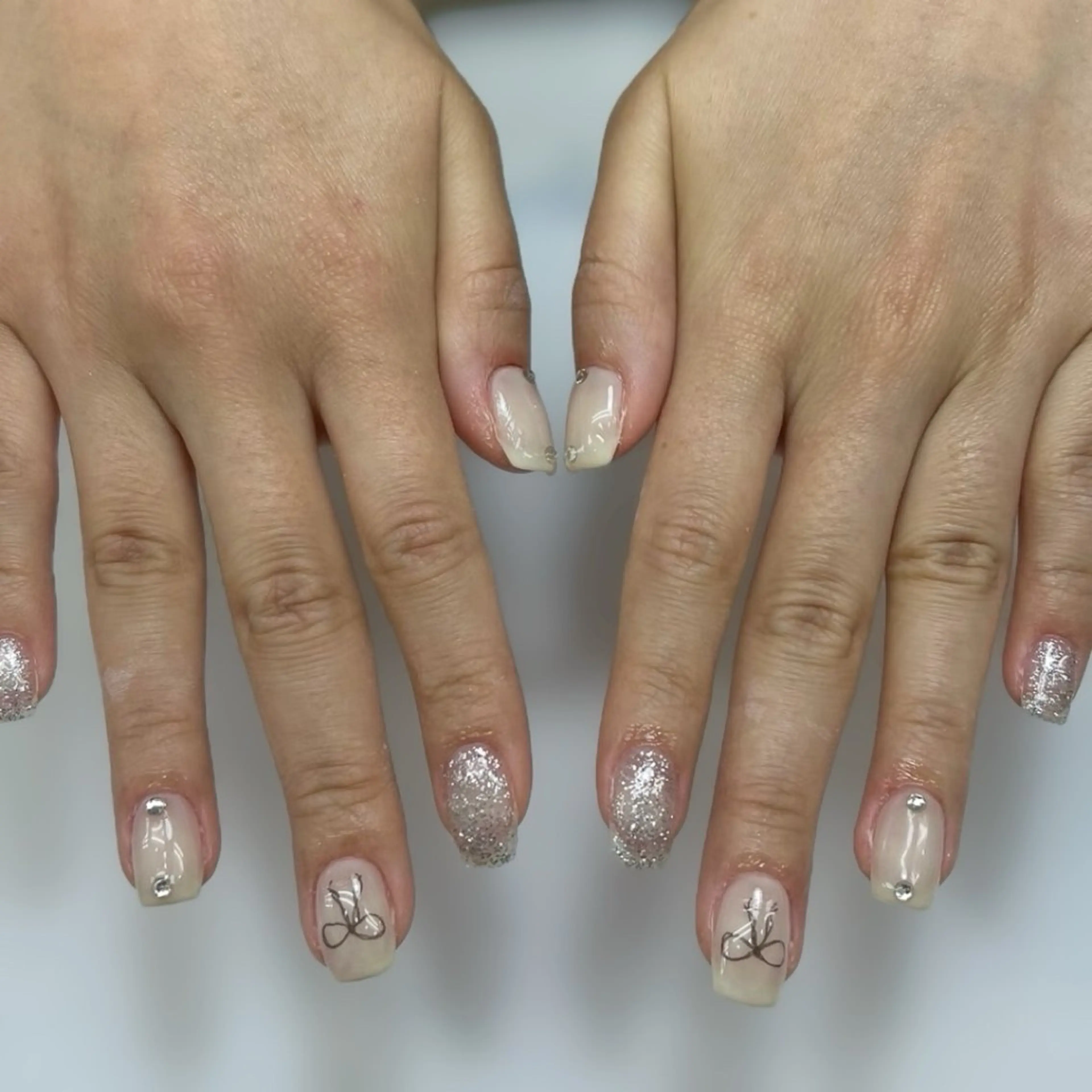 ネイル YOSHIOKA 有のネイルデザイン