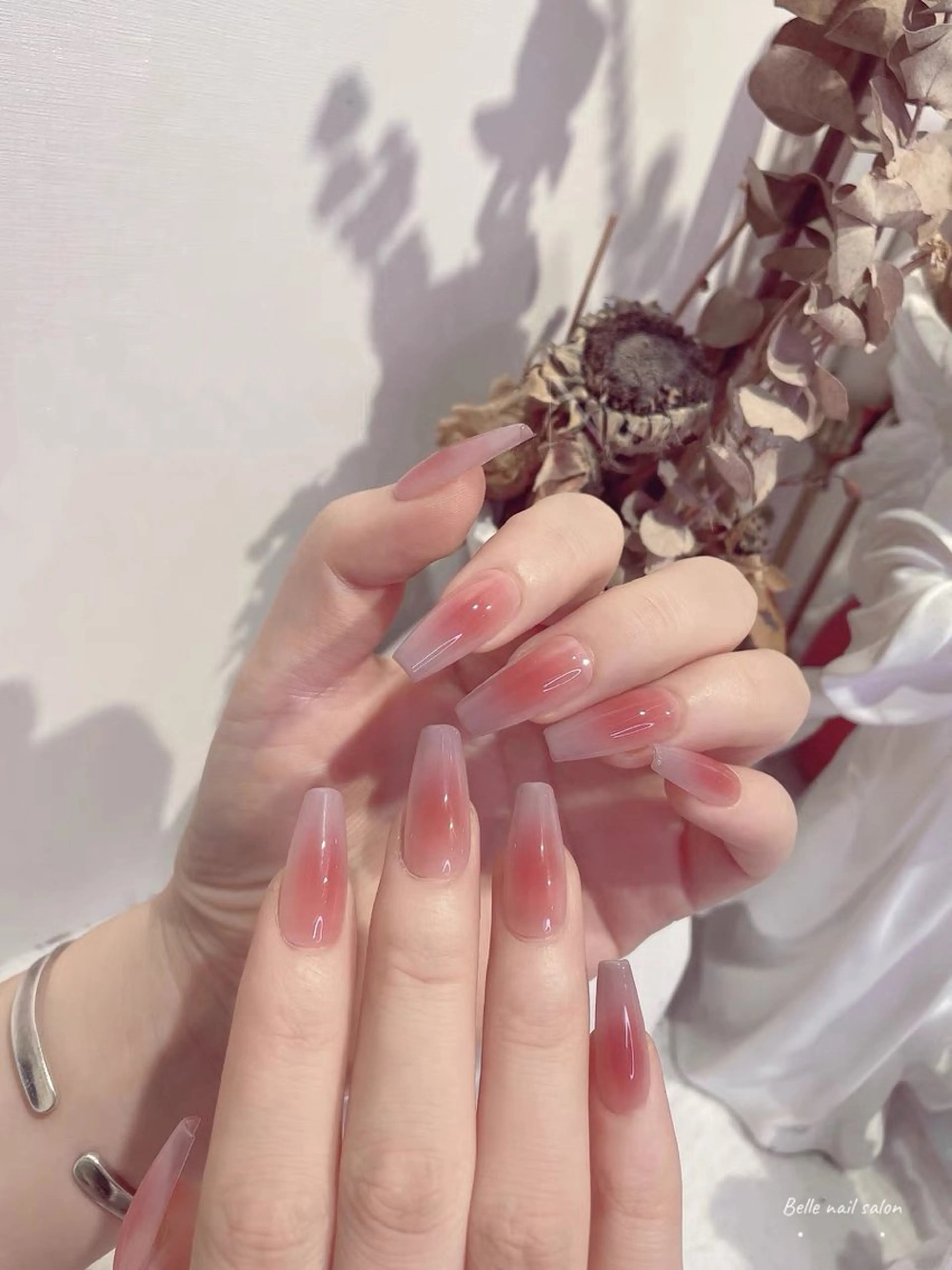 ❣️人気No3《スカルプ長さだし》❣️ 10本チークネイル【新規ソフトジェルオフ無料】の写真