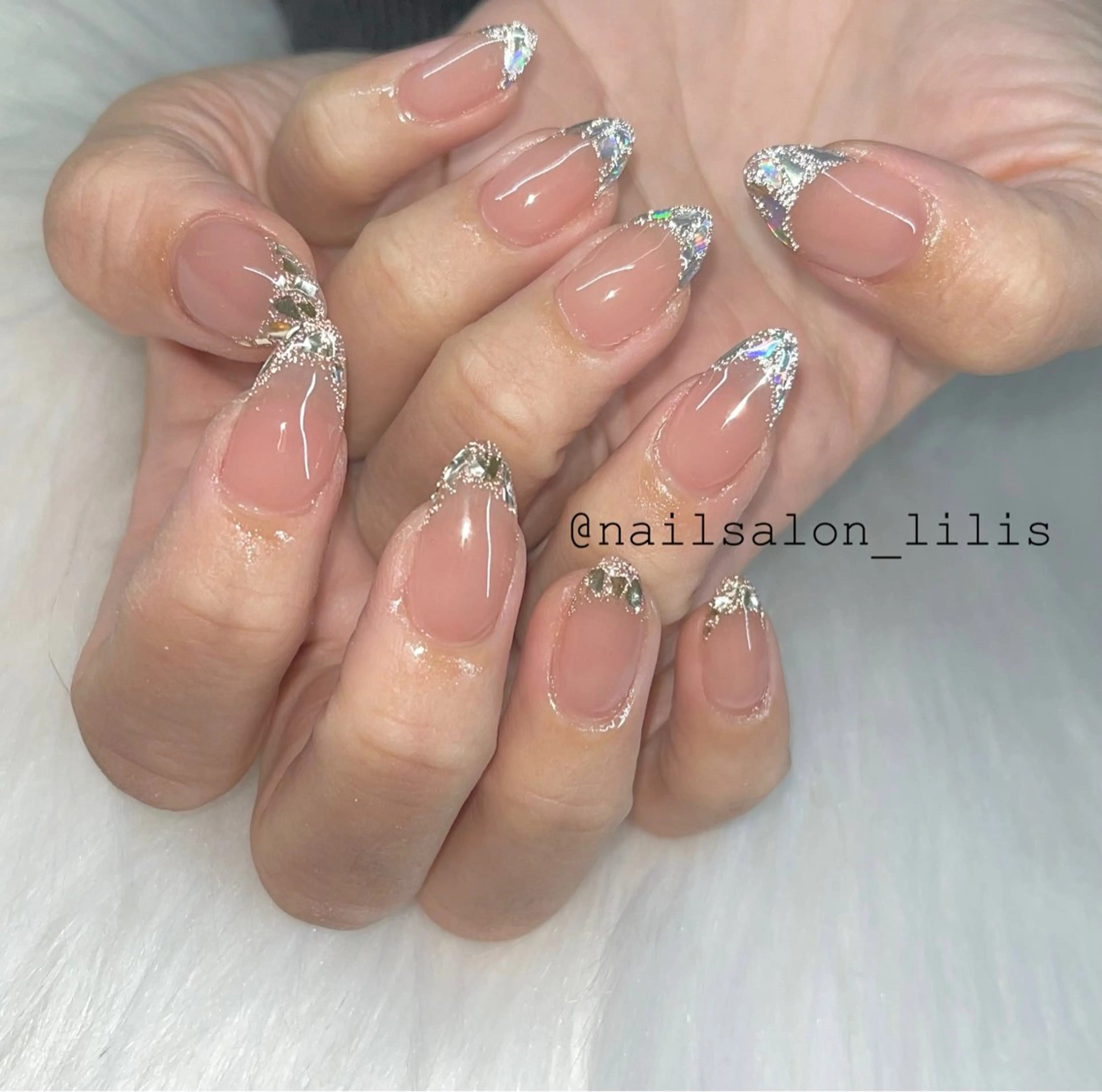 ネイル フレンチネイル ガラスフレンチ ハンドネイル nailsalon lilis所属・nailsalon Lilisのネイルデザイン