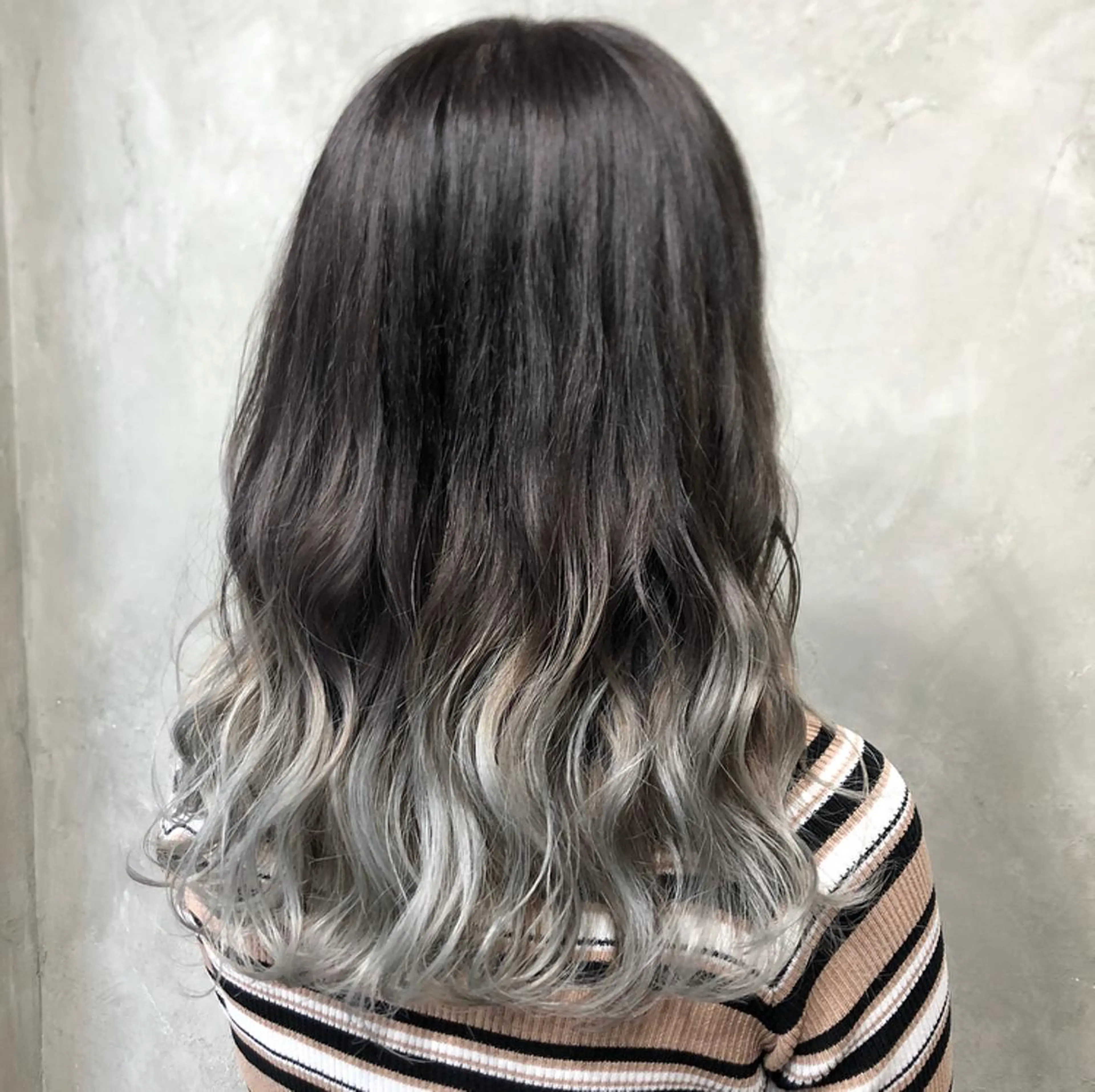 セミロング カラー パーマ ヘアアレンジ メンズ 艶ピンク*ヘアセット 🌙shioriのヘアスタイル