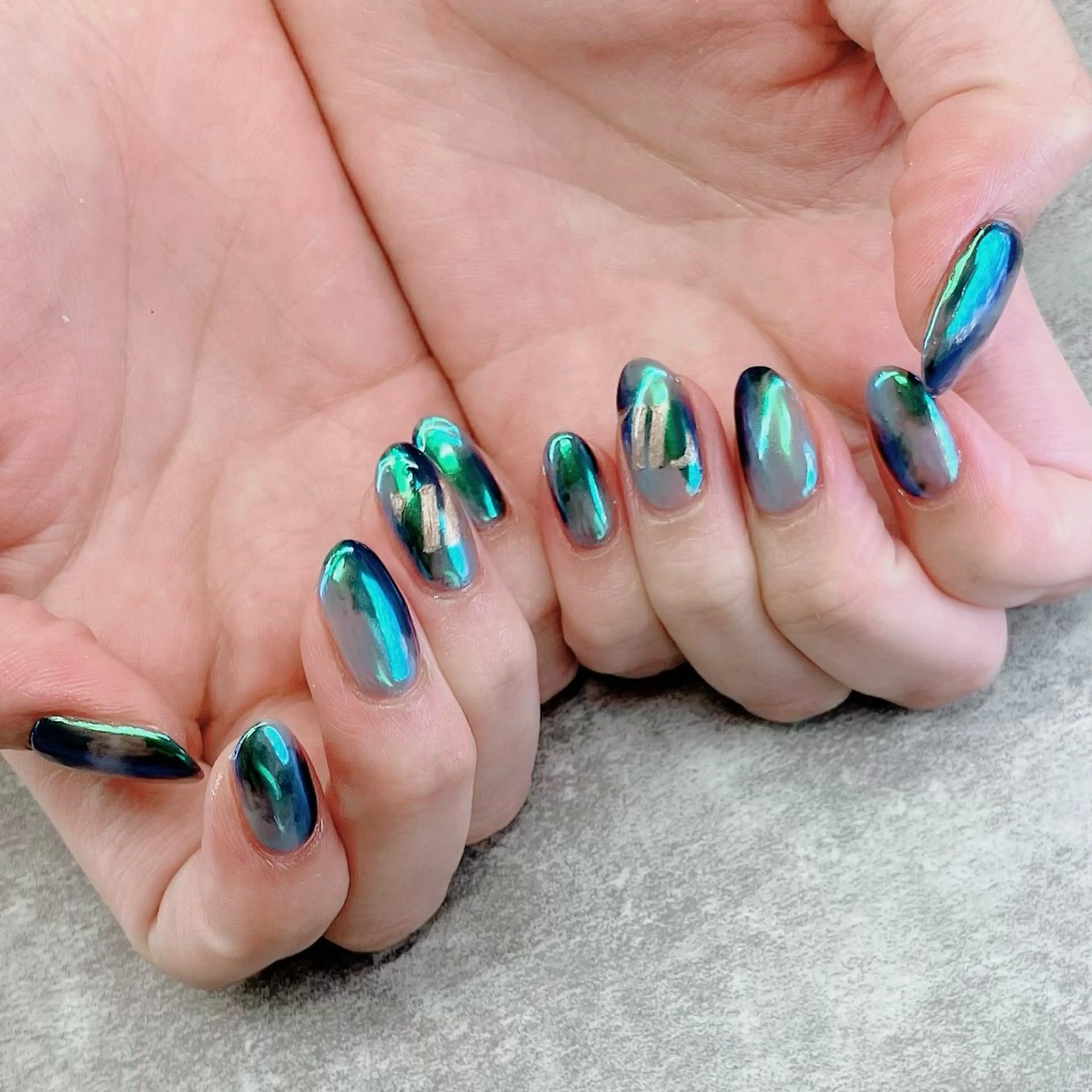 ネイル haleyume所属・shino🌟 痛ネイルのネイルデザイン