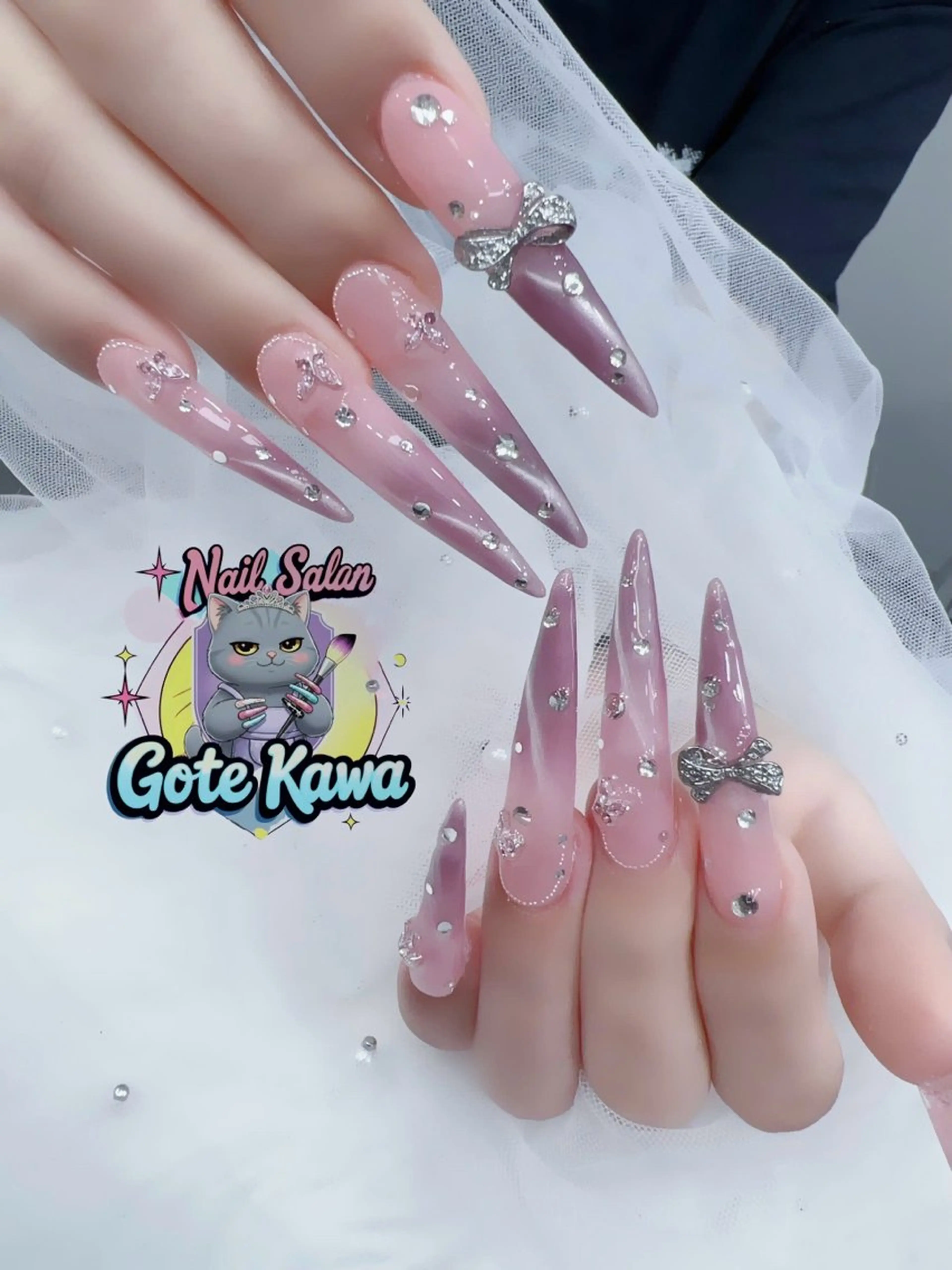 ネイル アートネイル キラキラネイル スカルプネイル GOTE KAWA Nail Salon(ゴテかわ)所属・Gote Kawa nail salonのネイルデザイン