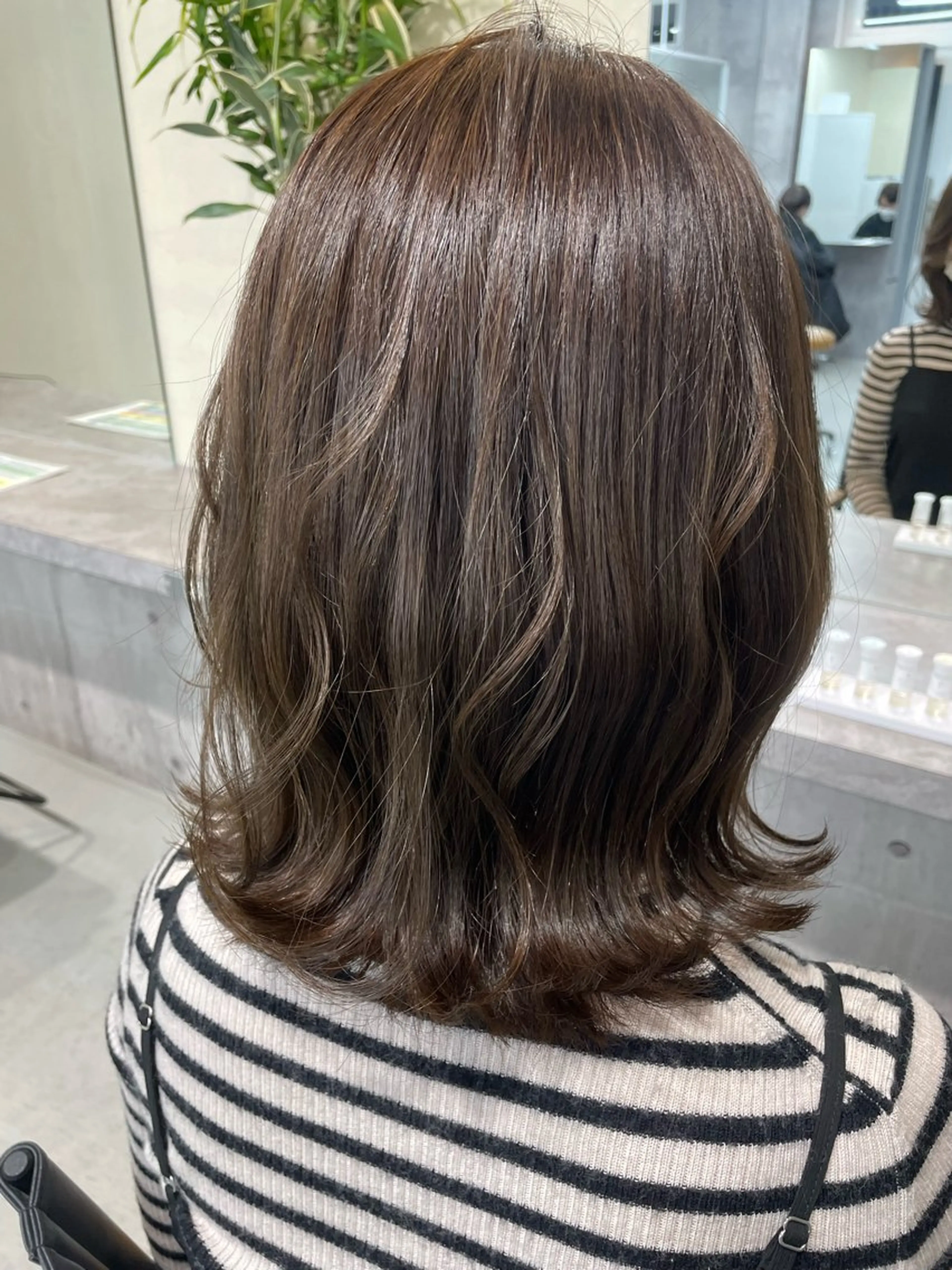ミディアム カラー ヘアアレンジ ベージュカラー ブラウンカラー 松村 友里圭のヘアスタイル